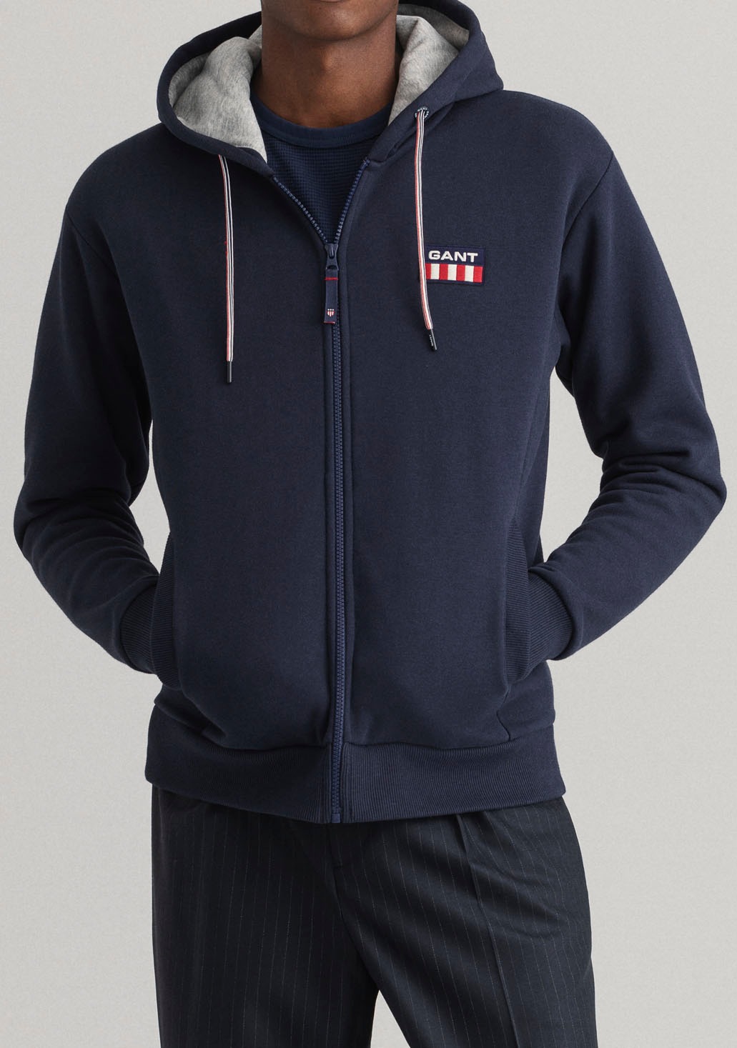 Image of Gant Kapuzensweatjacke »D1. RETRO LOGO FULL ZIP« bei Ackermann Versand Schweiz