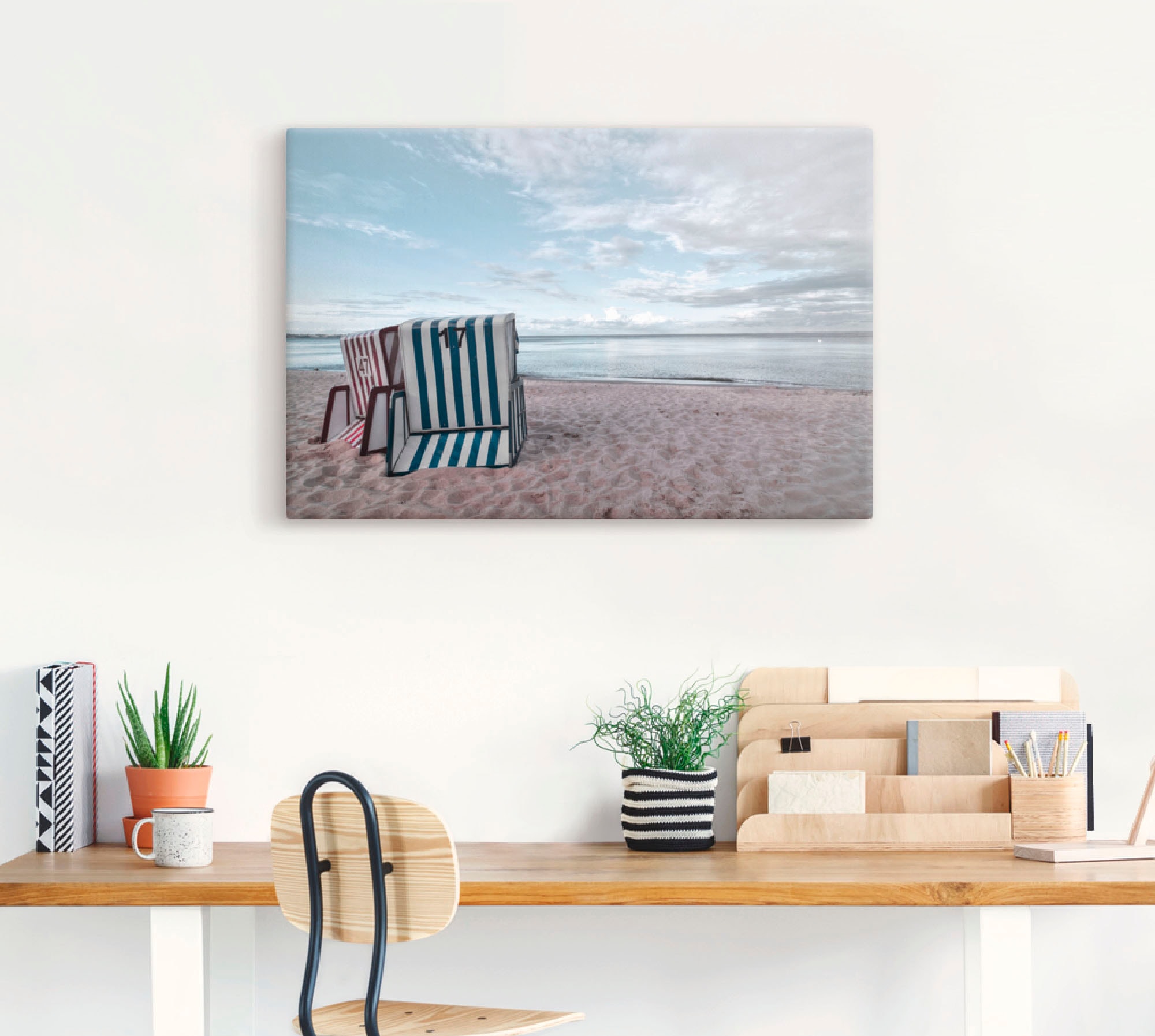 Artland Wandbild »Einsame Strandkörbe am Ostseestrand«, Strand, (1 St.), als Leinwandbild, Poster in verschied. Grössen