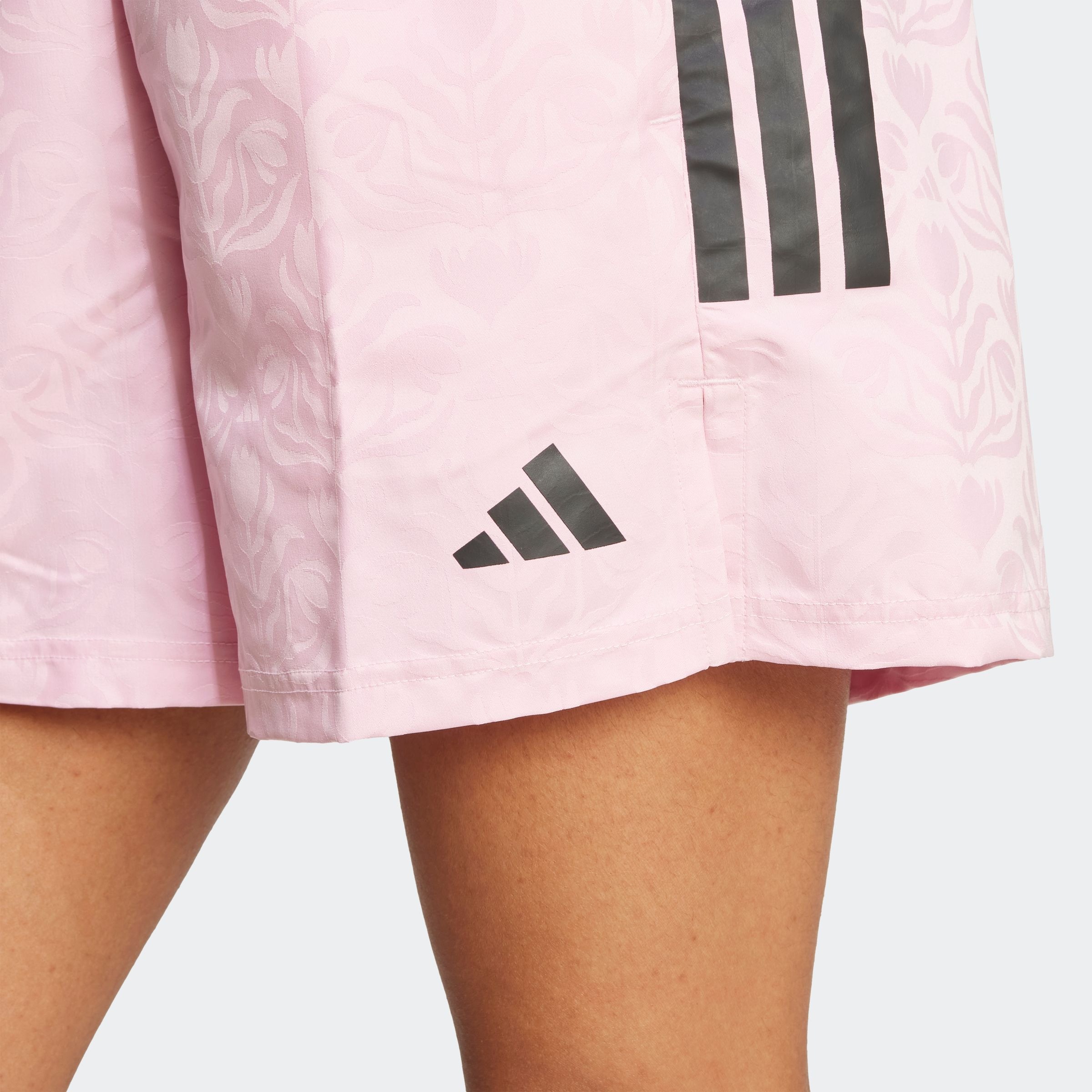 adidas Sportswear Shorts »W TIRO Q3 SH«, (1 tlg.)