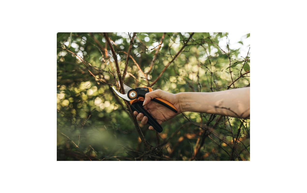 Fiskars Gartenschere »Bypass M P921«