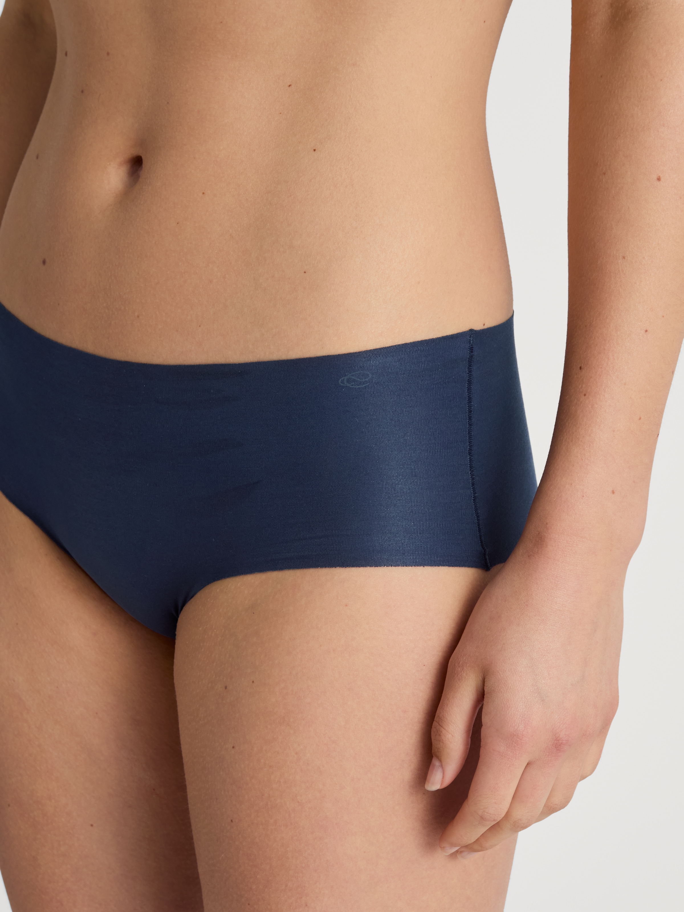 CALIDA Panty, mit hüftigem Schnitt