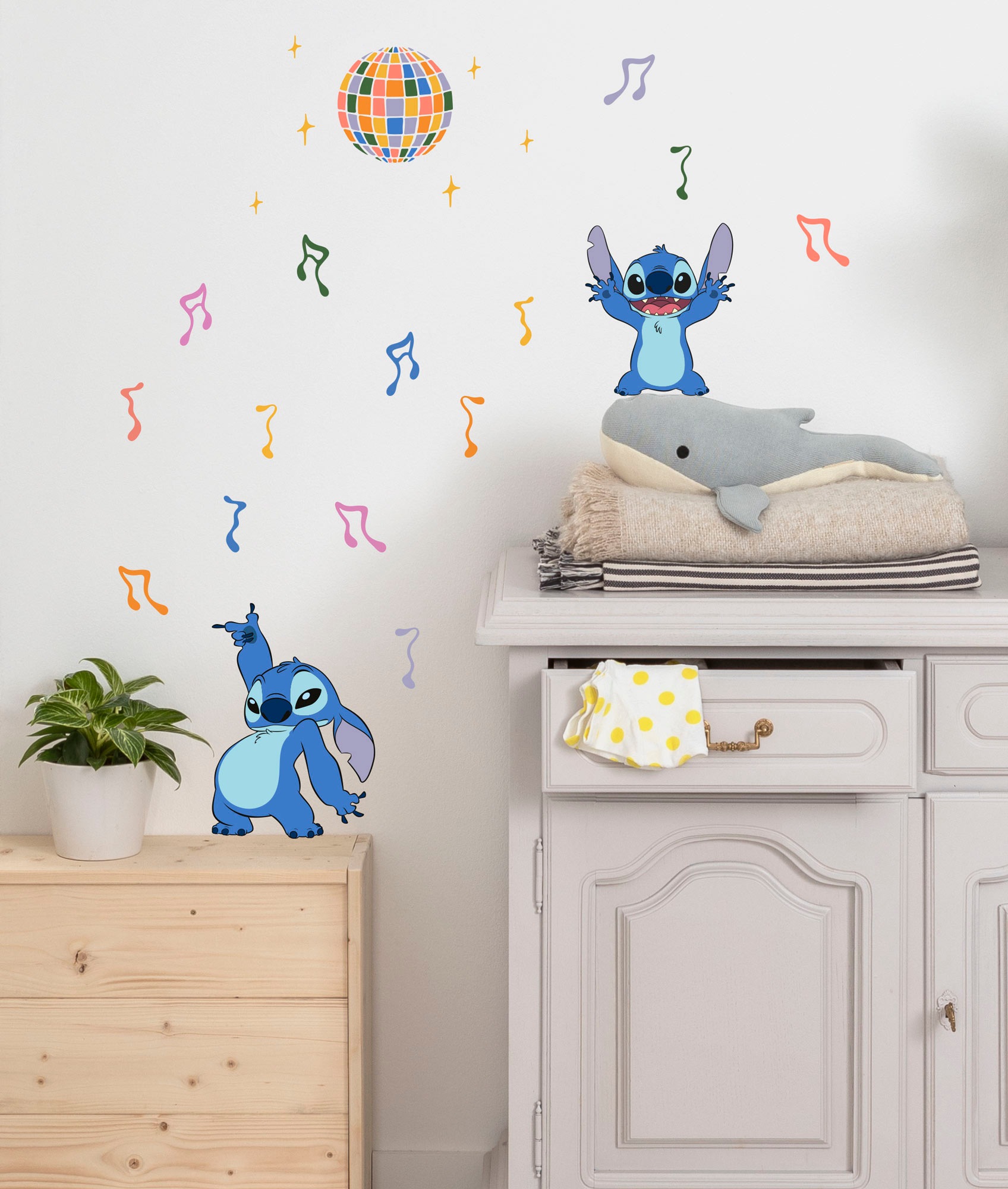 Image of Komar Wandtattoo "Stitch Music - Grösse 50 x 70 cm" selbstklebend, Wandsticker, Kinderzimmer