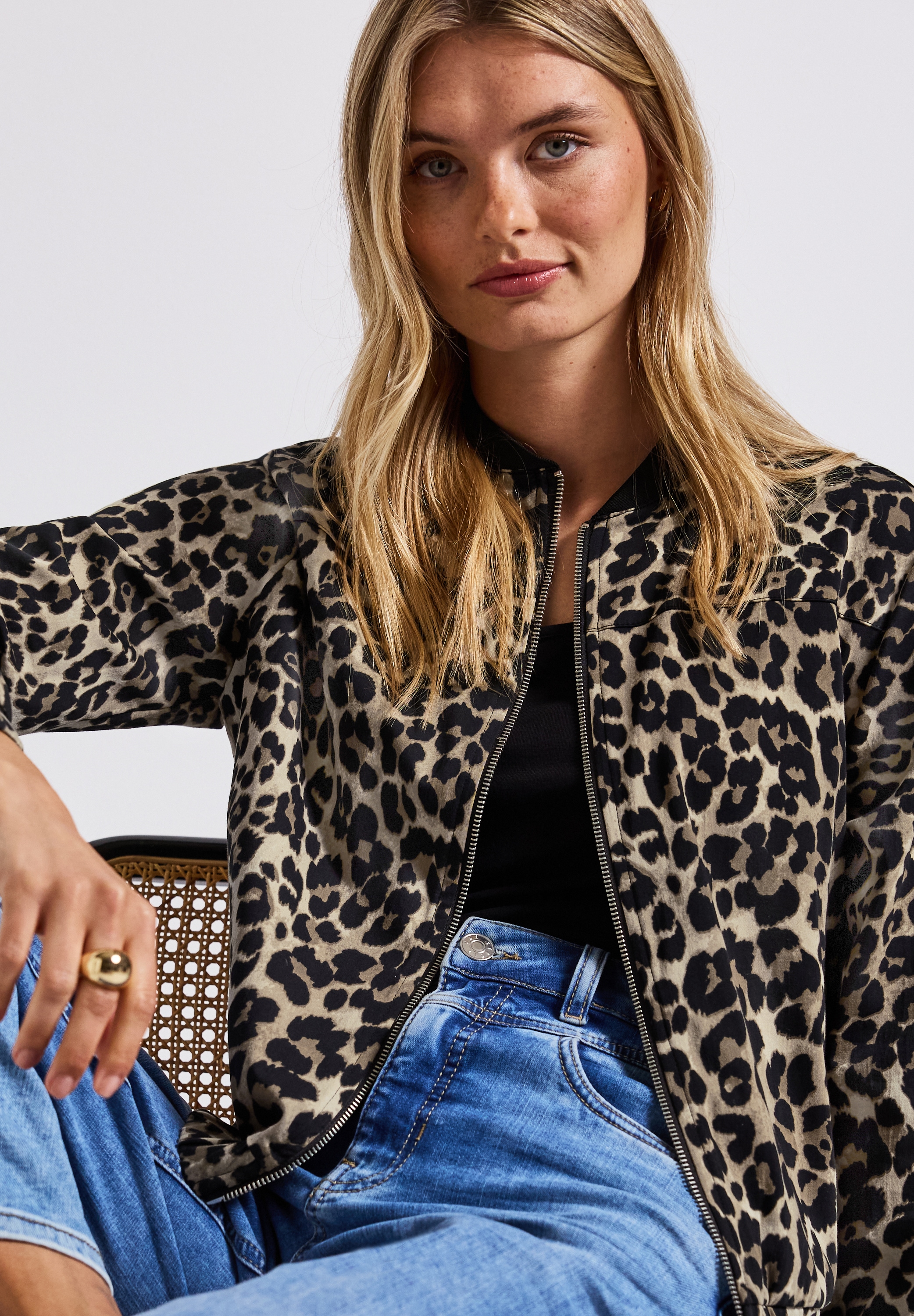 STREET ONE Blouson, ohne Kapuze, mit Leo-Print und Reissverschluss