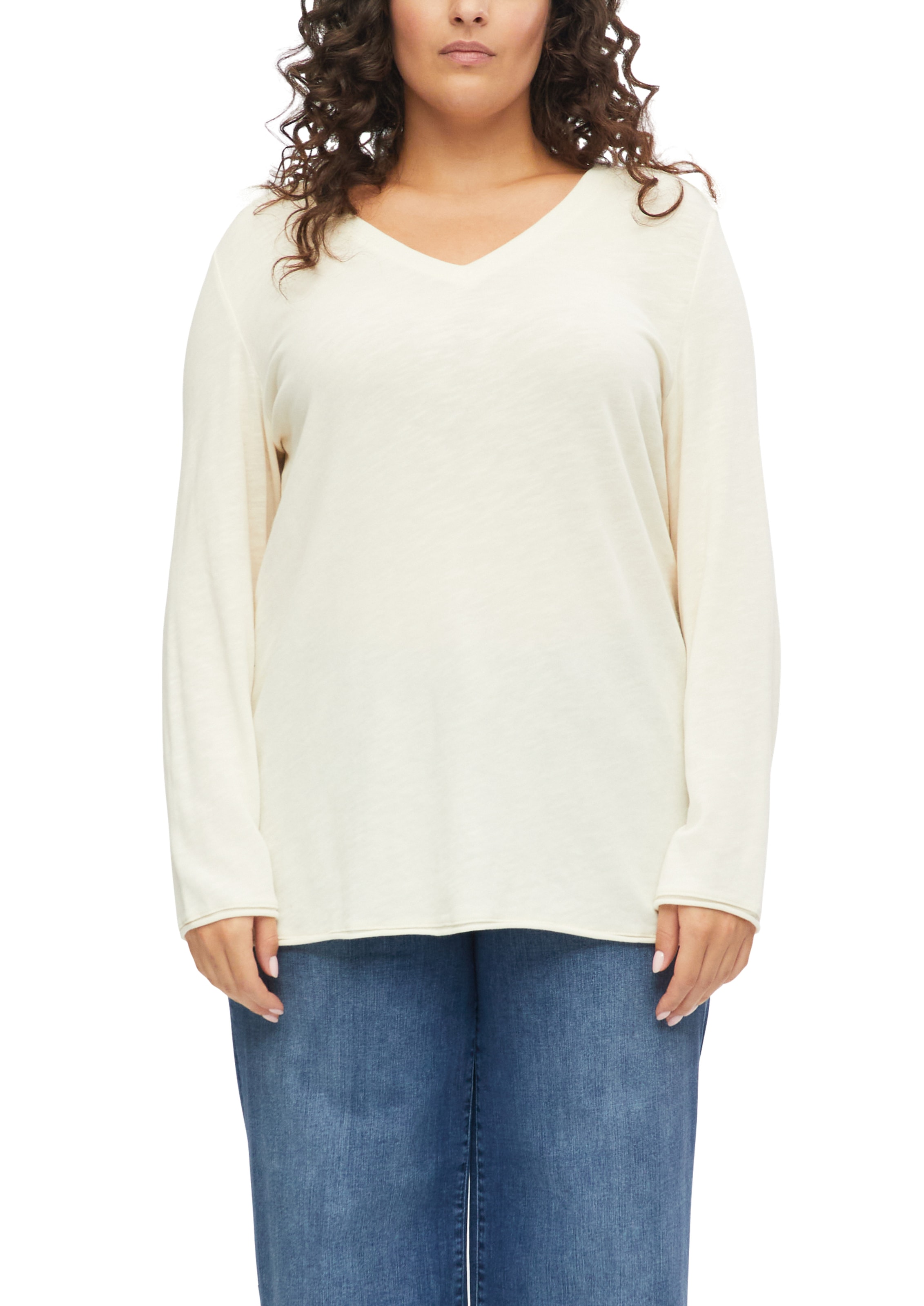 Image of s.Oliver CURVE Langarmshirt mit V-Ausschnitt / Grosse Grössen