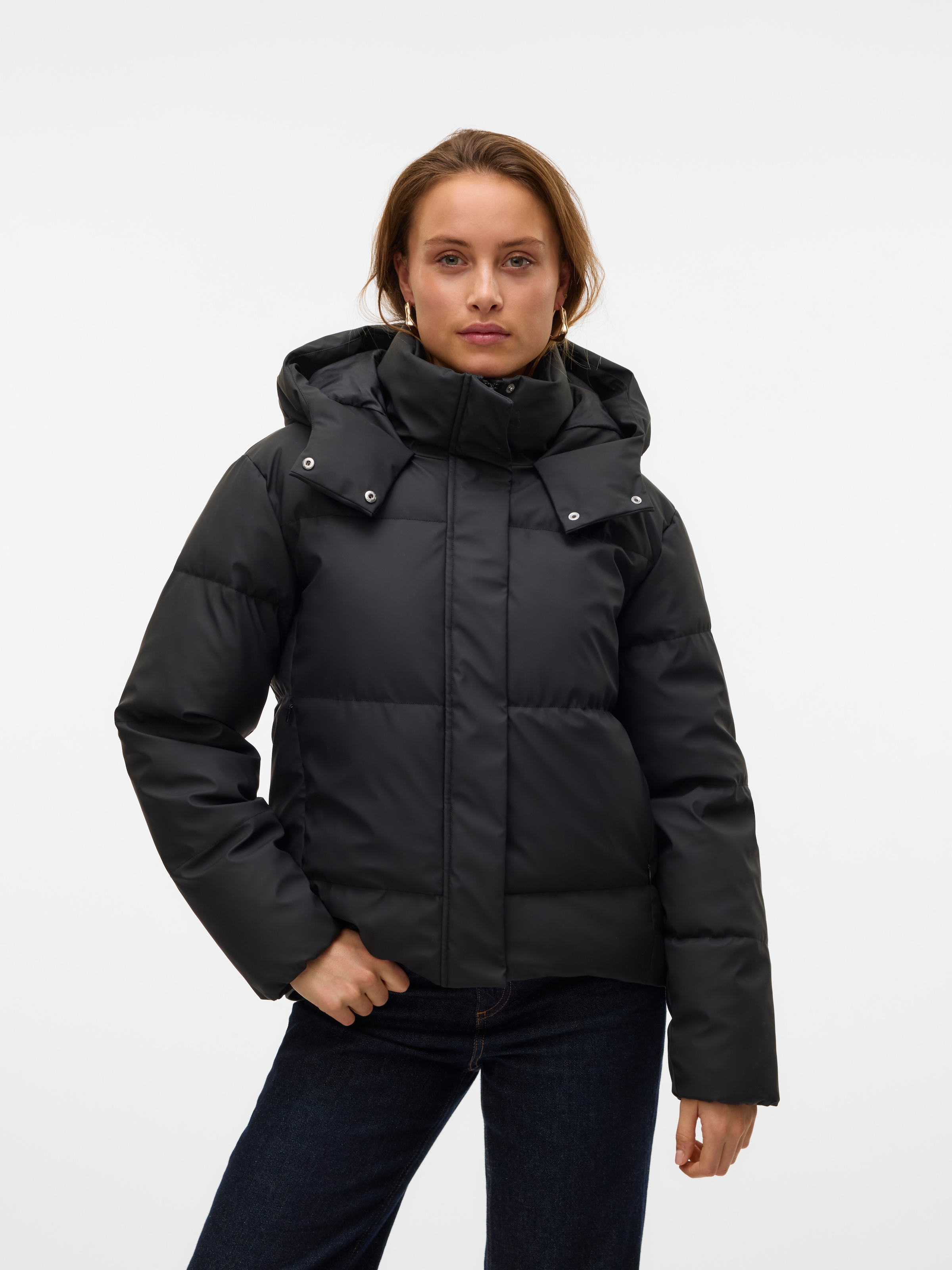 Image of Vero Moda Steppjacke "VMGRETAKYLIE SHORT COATED JACKET NOOS" mit Kapuze