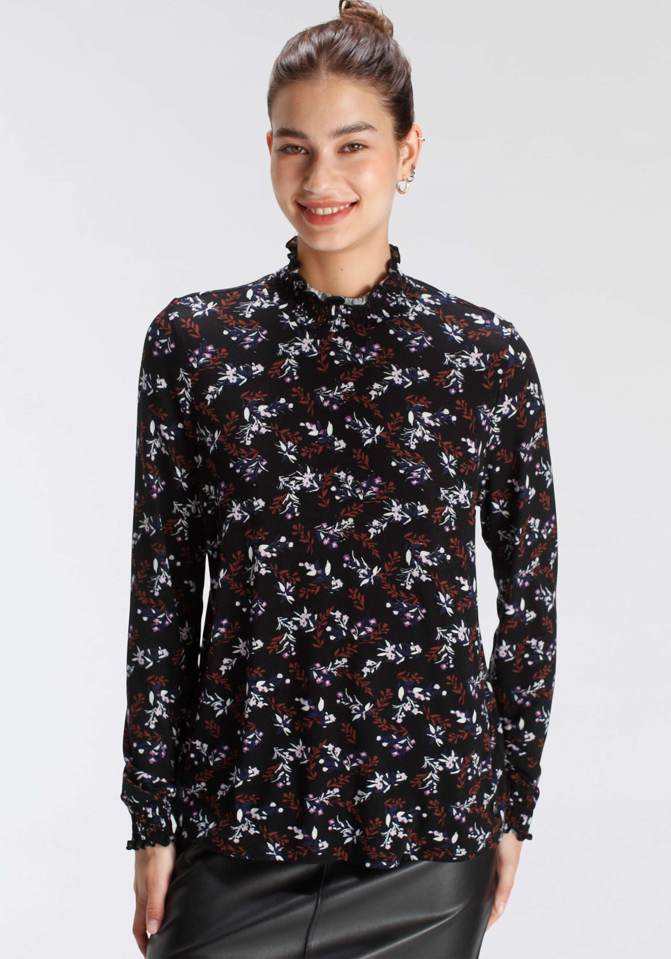 Blusenshirt, mit elegantem Blumenprint