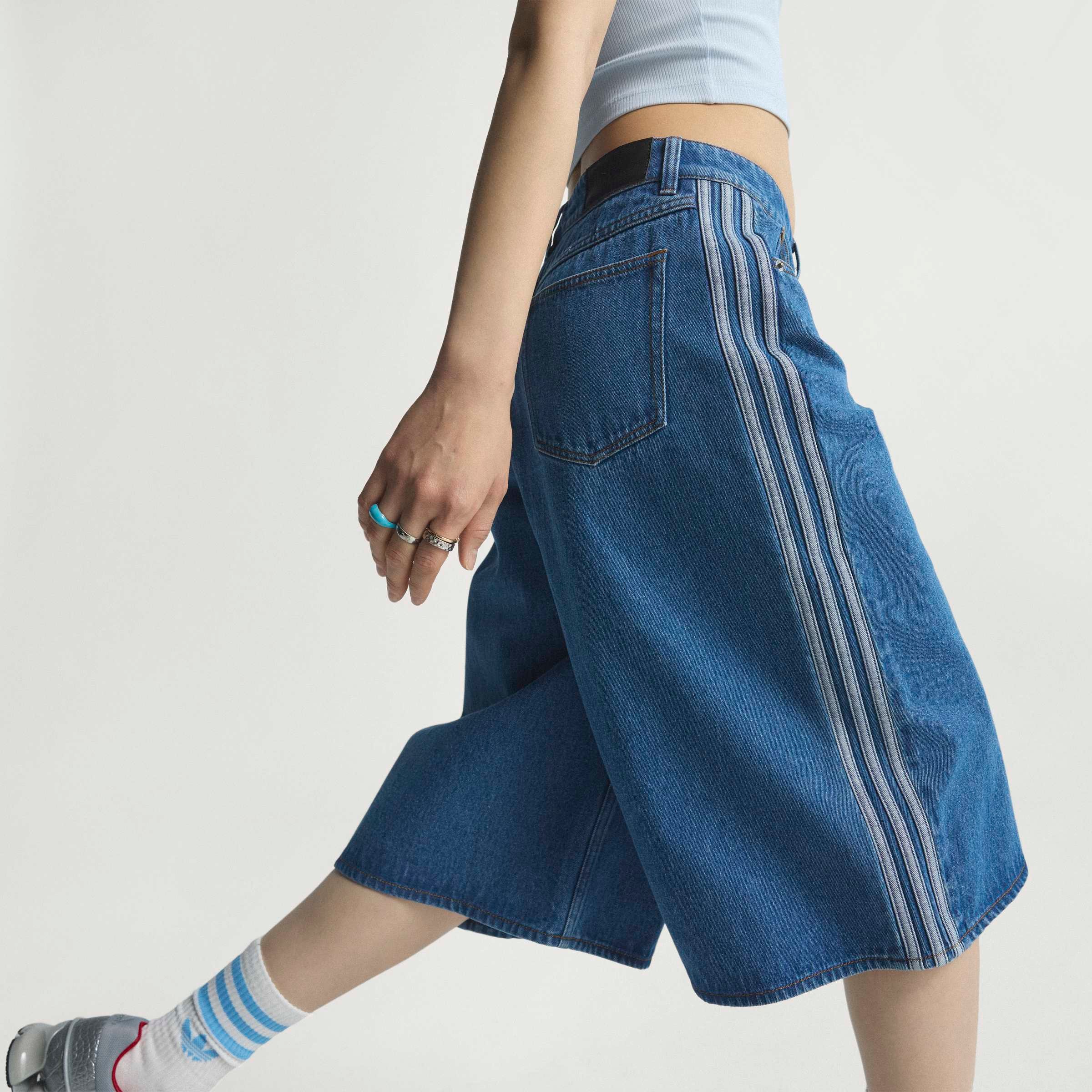 Image of adidas Originals Shorts "FIREBIRD JORT D"