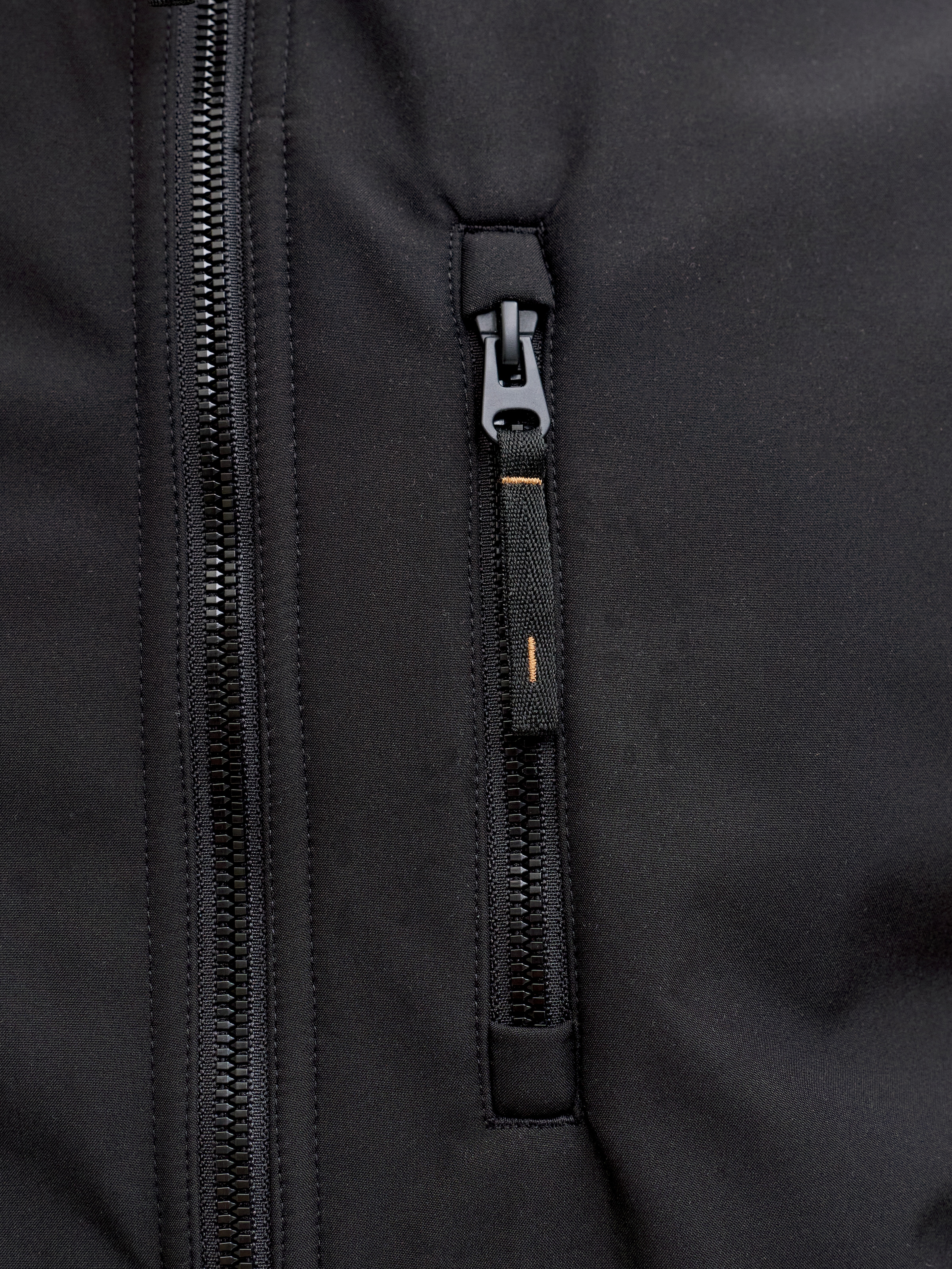 Jack & Jones Veste softshell »JJEPARKER SOFTSHELL BOMBER SN« mit Brust-Reissverschluss