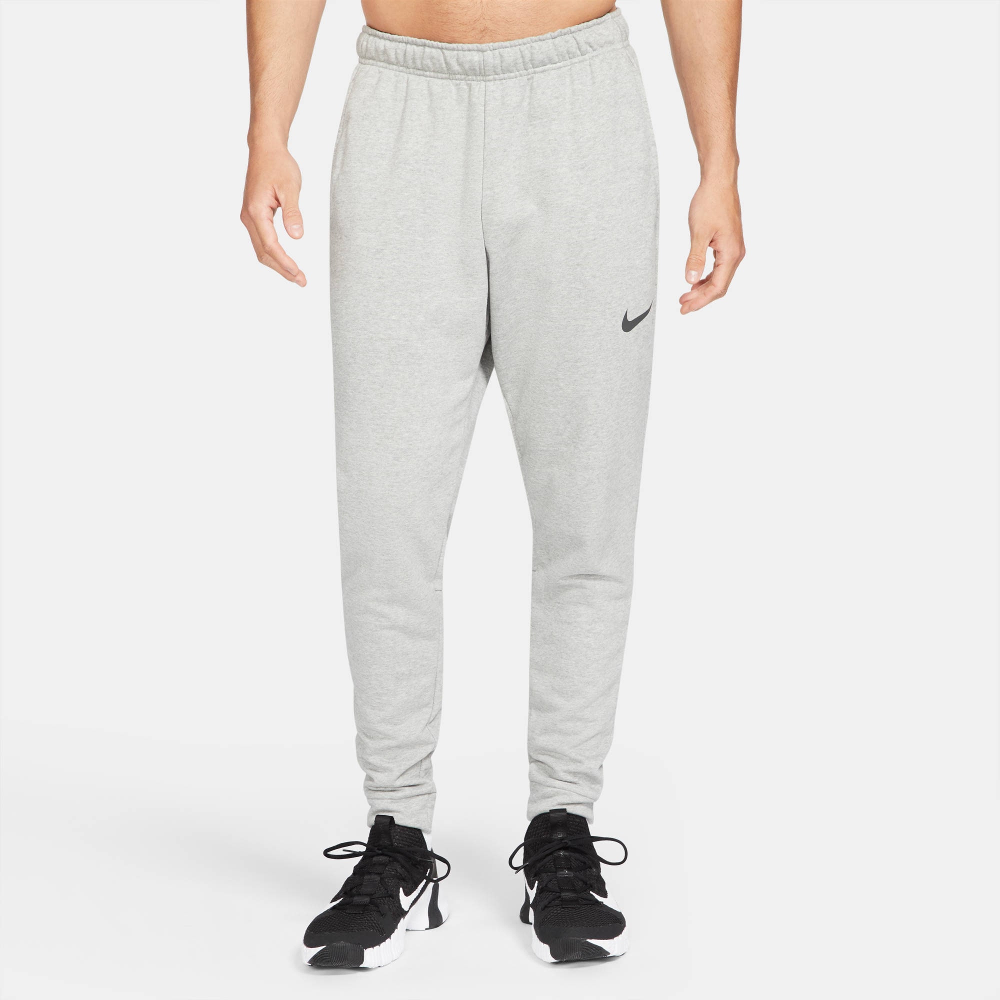 Nike Trainingshose »DRI-FIT MEN'S TAPERED TRAINING PANTS«