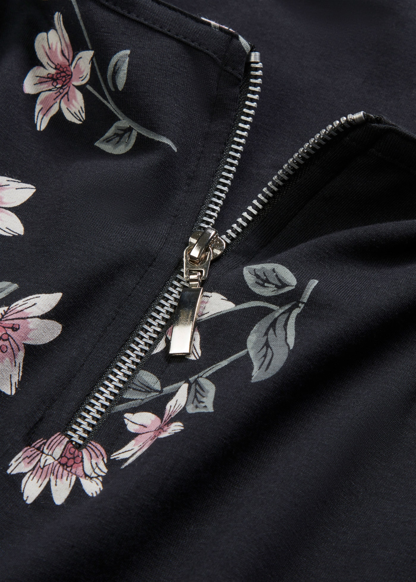 bonprix Chemisier Dezente Oversize Passform, mit kurzem Reissverschluss