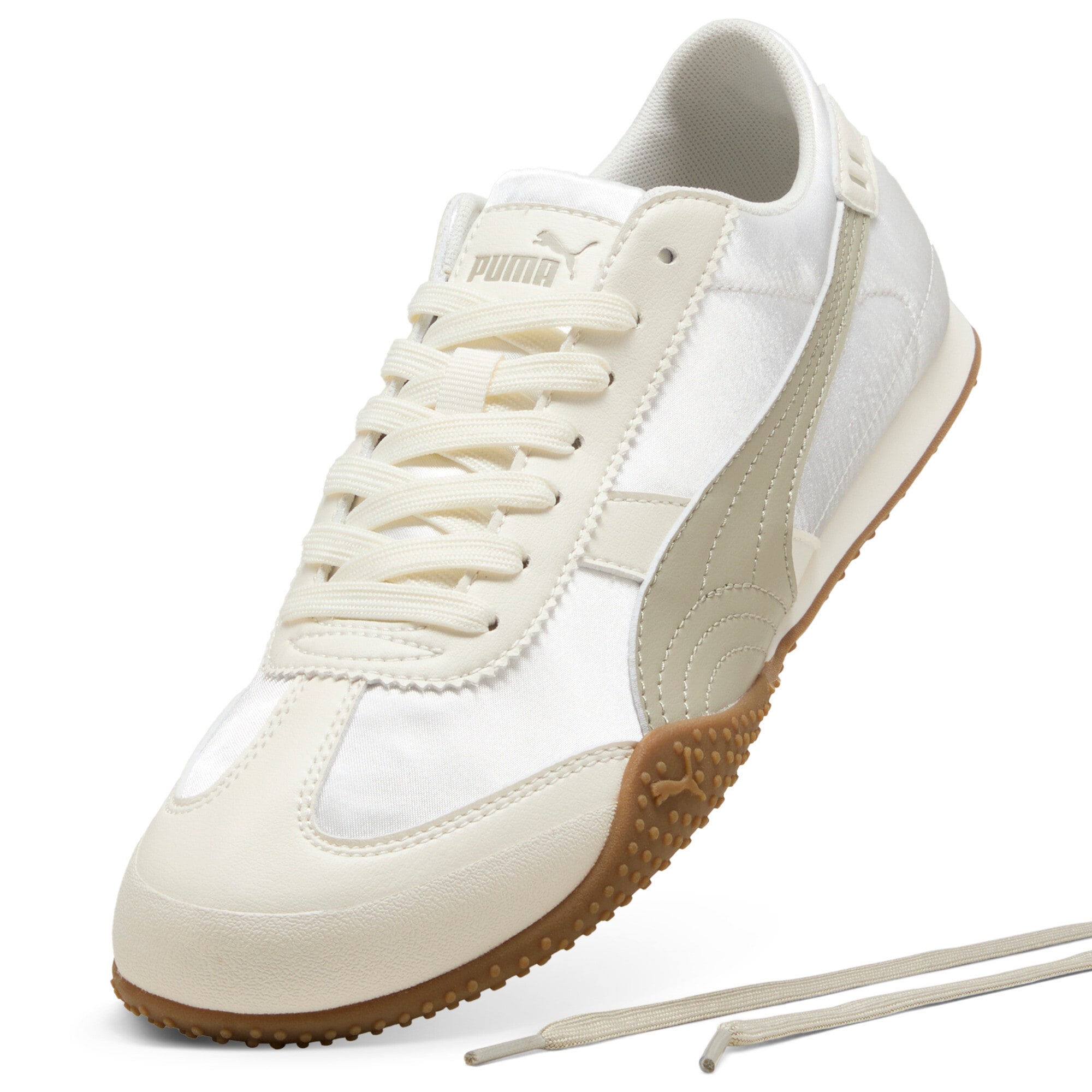 PUMA Sneakers »BELLA UT FC«  pour le quotidien, avec lacets, semelle extérieure en caoutchouc à profil léger