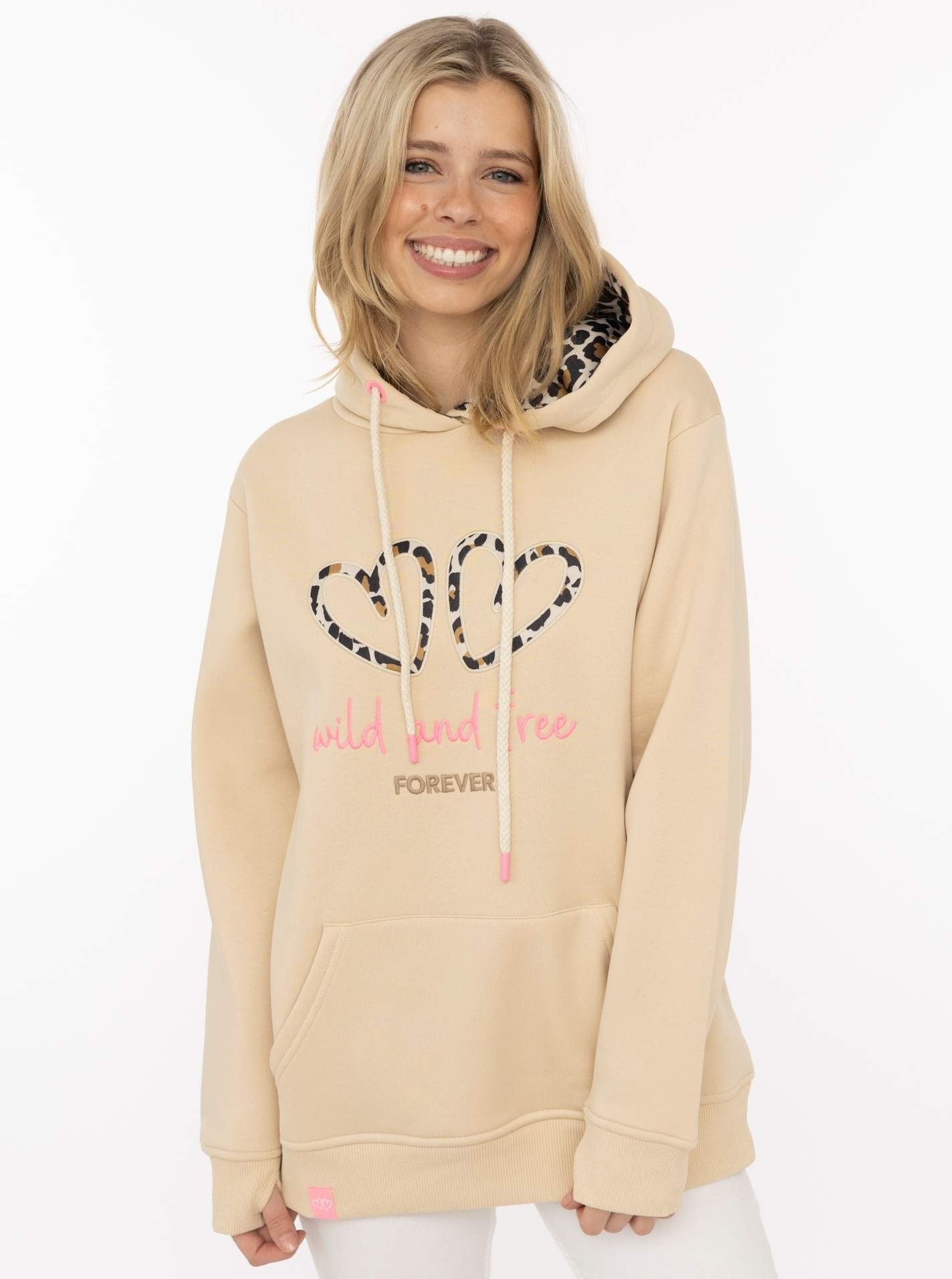 Image of Zwillingsherz Hoodie ""FOREVER wild"", zwei gestickte Herzmotive, Leo-Design, Kapuze, Kängurutasche