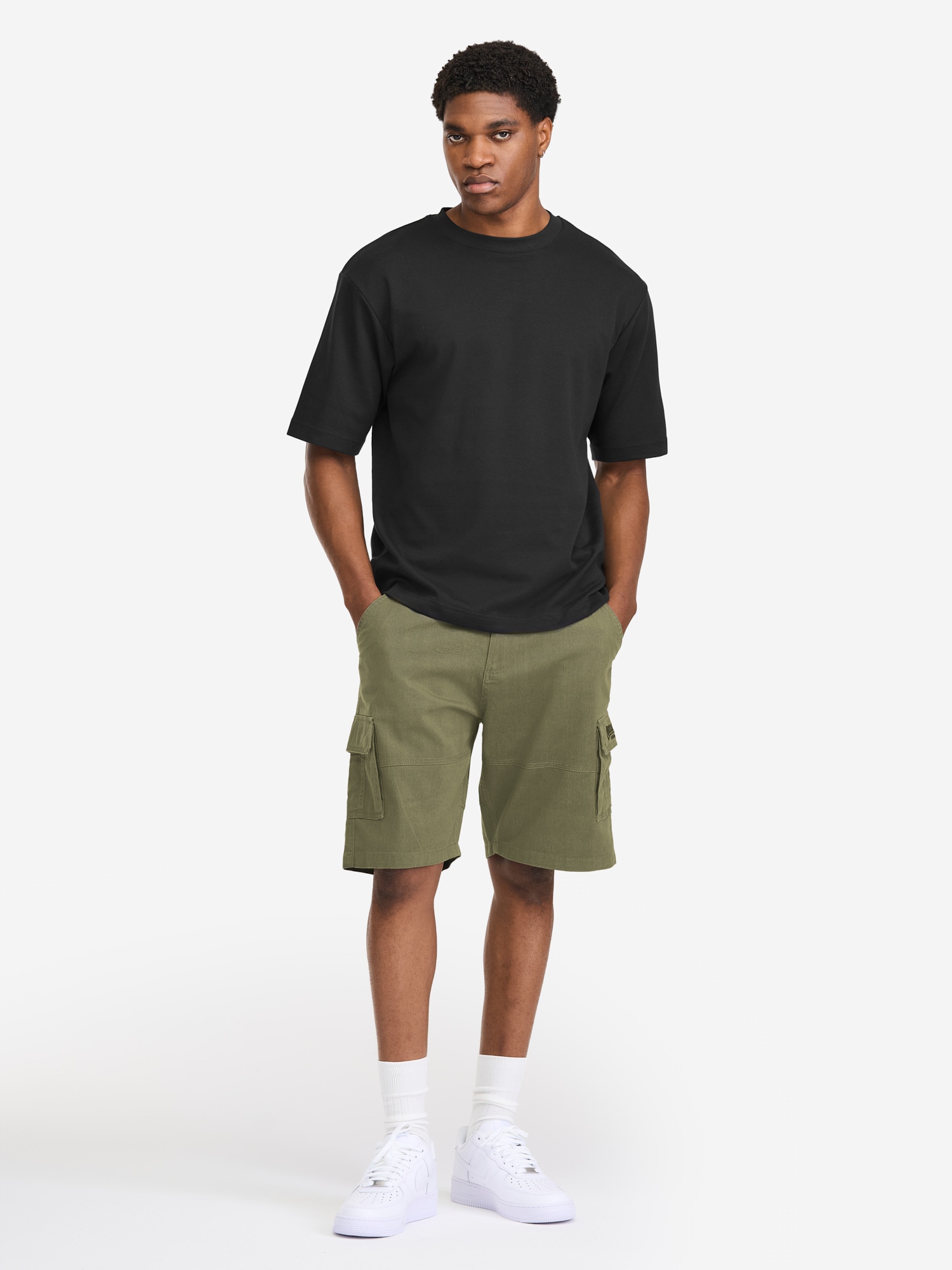 Lonsdale Short cargo »BALRATH«  aus Baumwolle, mit Eingrifftaschen, Cargotaschen und Gesässtaschen