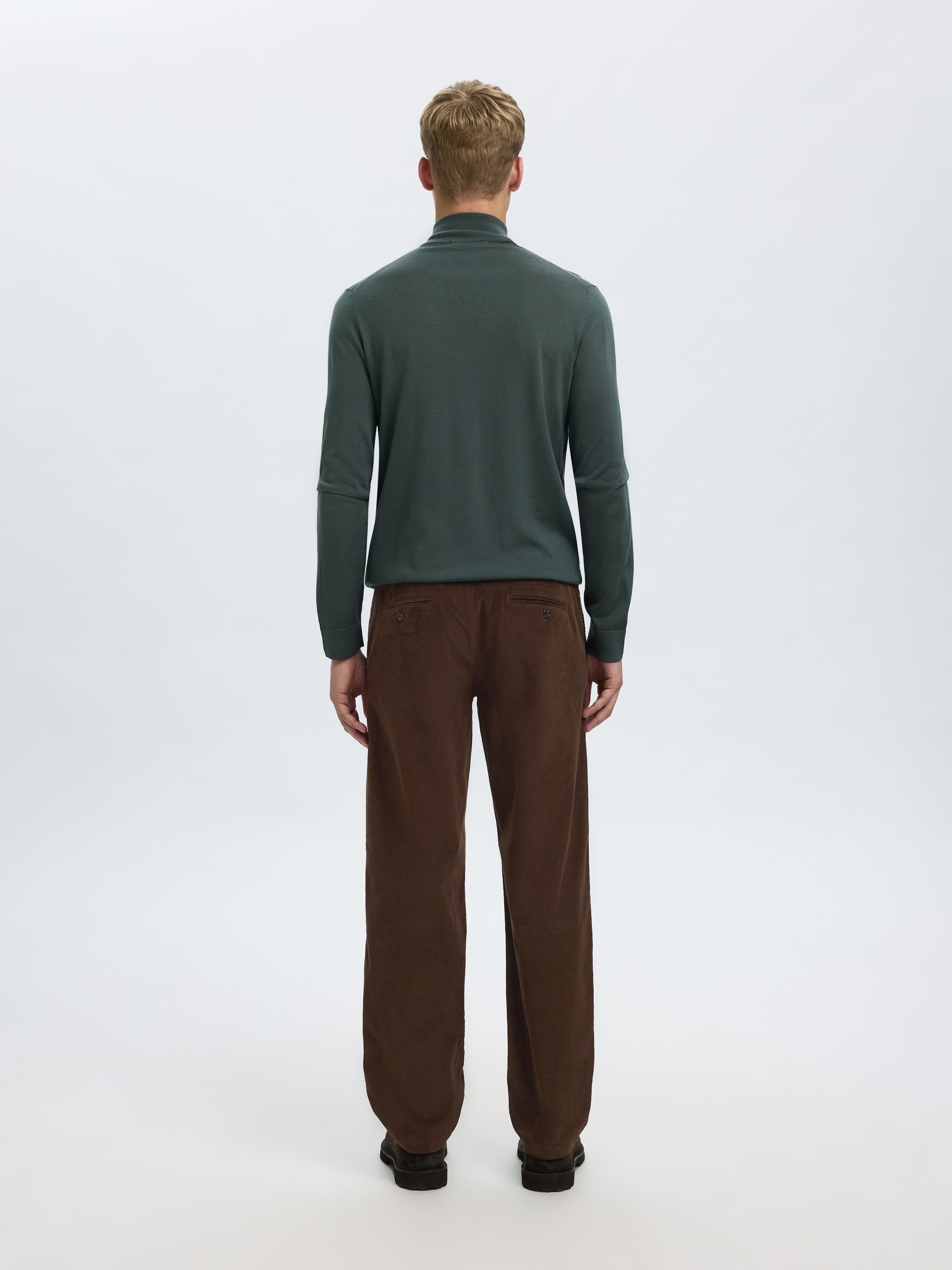 SELECTED HOMME Pantalon en velours côtelé »SLH196-STRAIGHT MILES CORD PANT W NOOS«