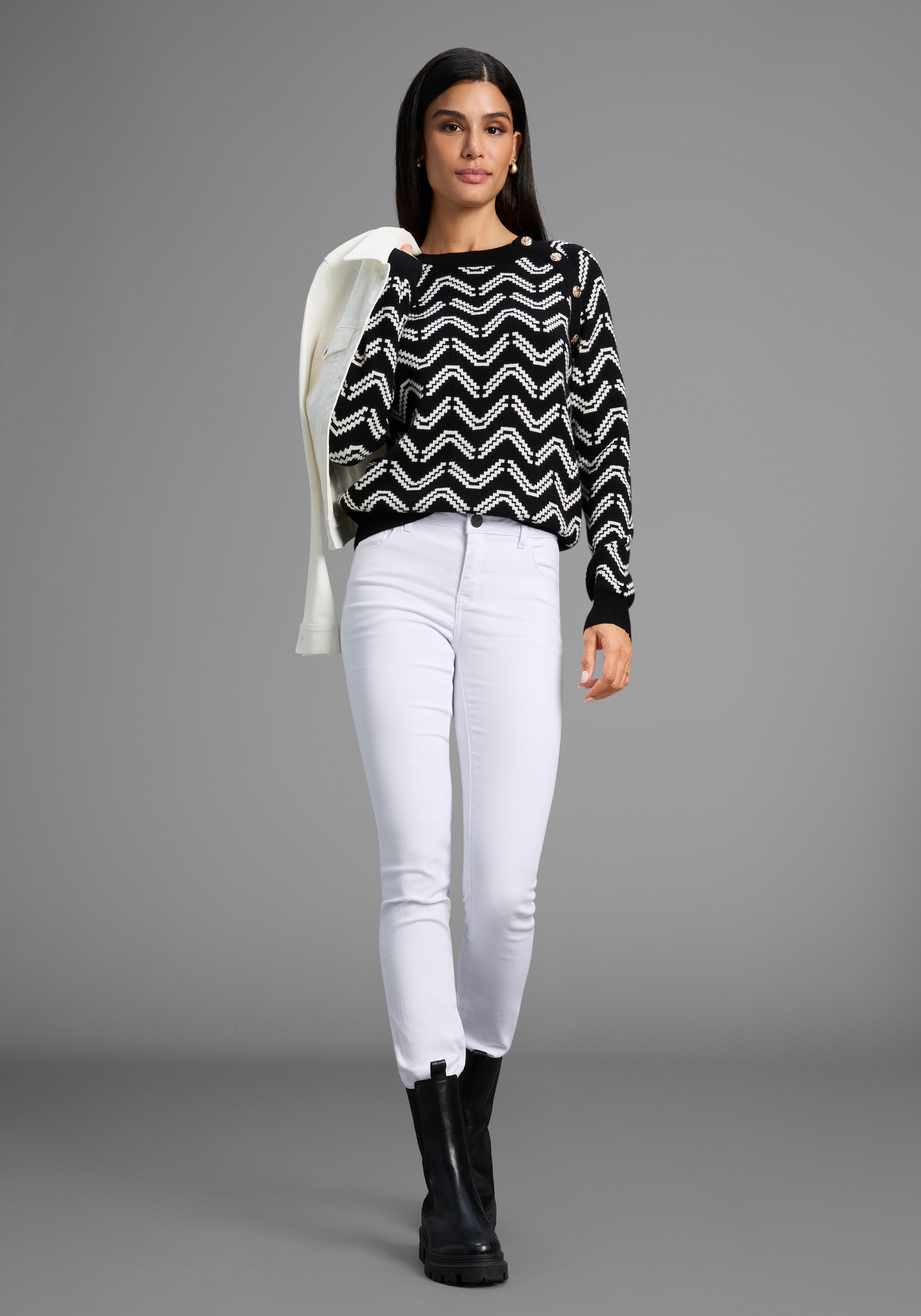 Laura Scott Pull à col rond kuscheliger Strick mit Jaquardmuster und Knöpfen - NEUE KOLLEKTION