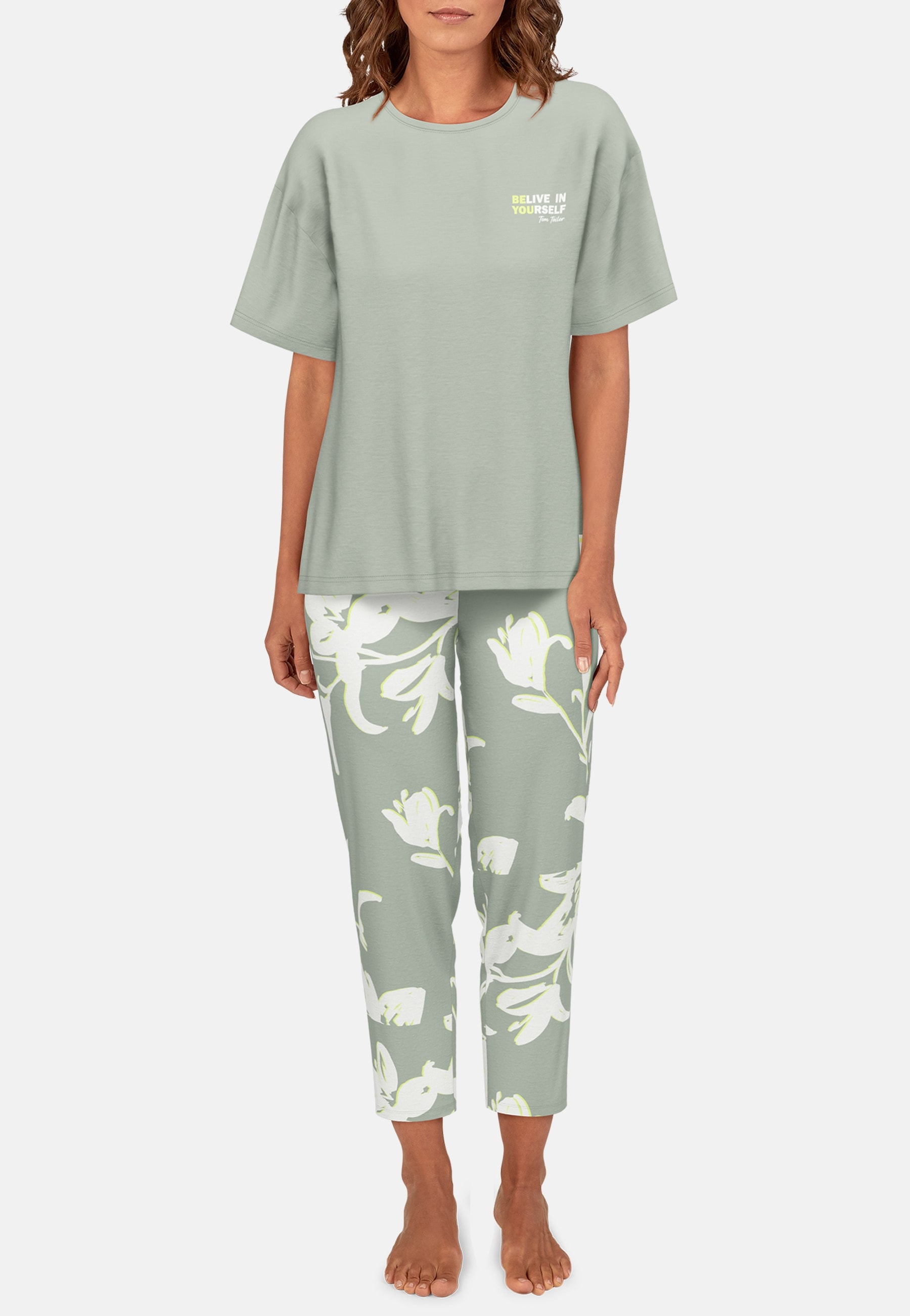 TOM TAILOR Capri-Pyjama »Kenmare«, (2 tlg.), Uni Oberteil, Hose mit floralem Muster