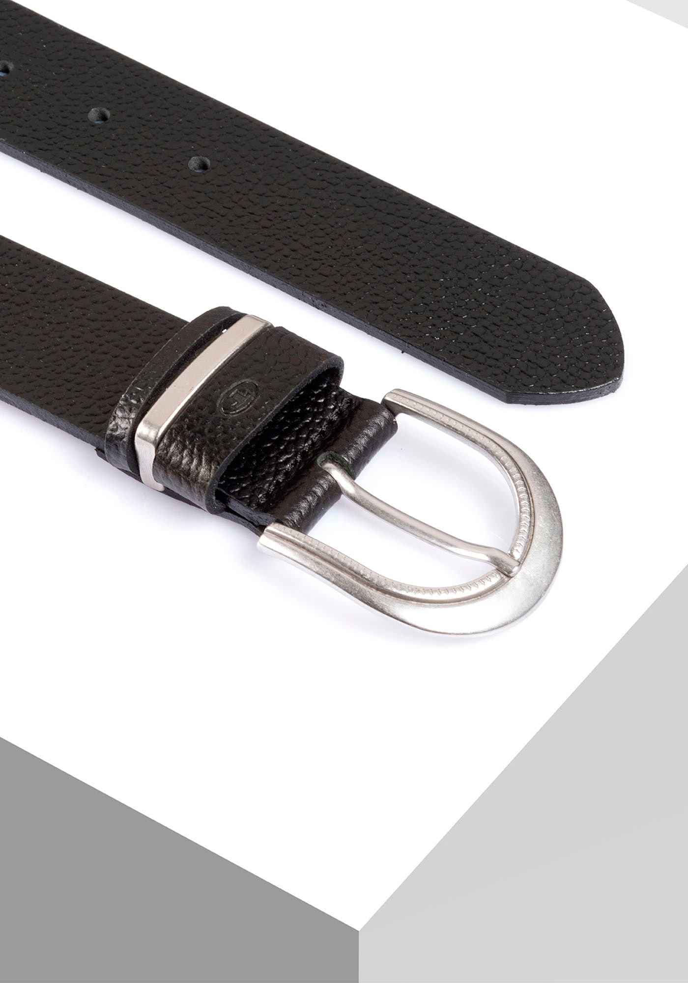 TOM TAILOR Ledergürtel »TTSANDRA«, 3,5 cm breiter Damengürtel, genarbte Oberfläche, Schliesse silberfarben