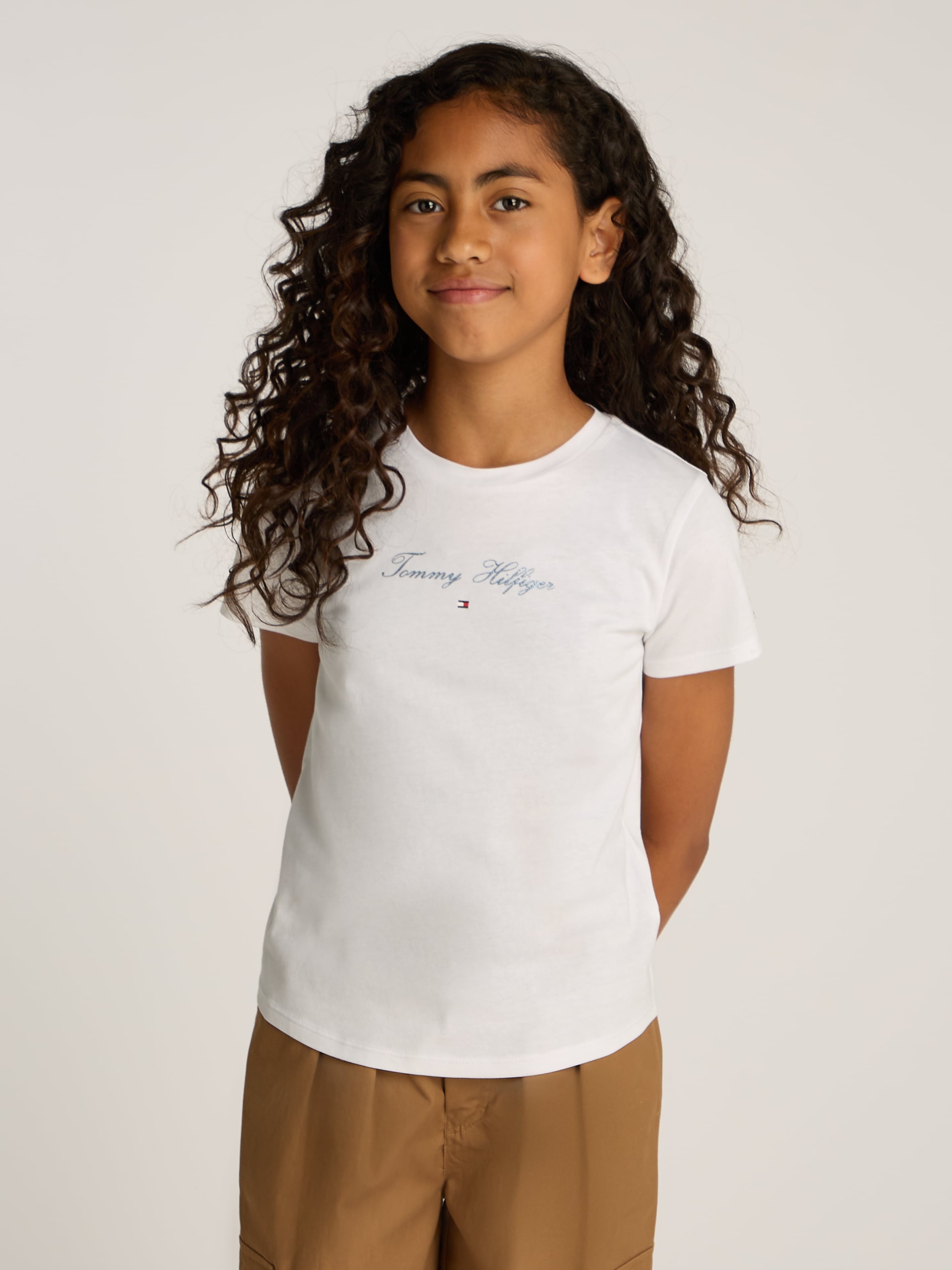 TOMMY HILFIGER T-Shirt, mit glitzerndem Schriftzug