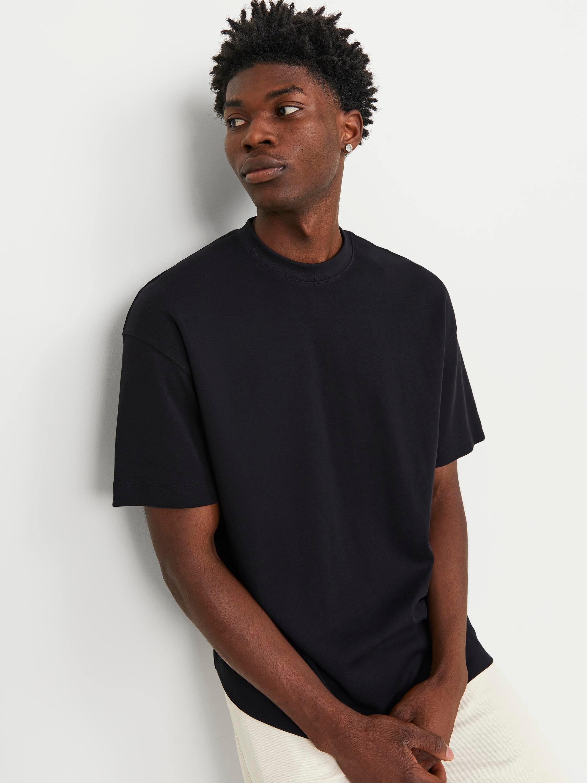 Jack & Jones Rundhalsshirt »JJEURBAN EDGE TEE SS O-NECK NOOS«, mit Rundhalsausschnitt