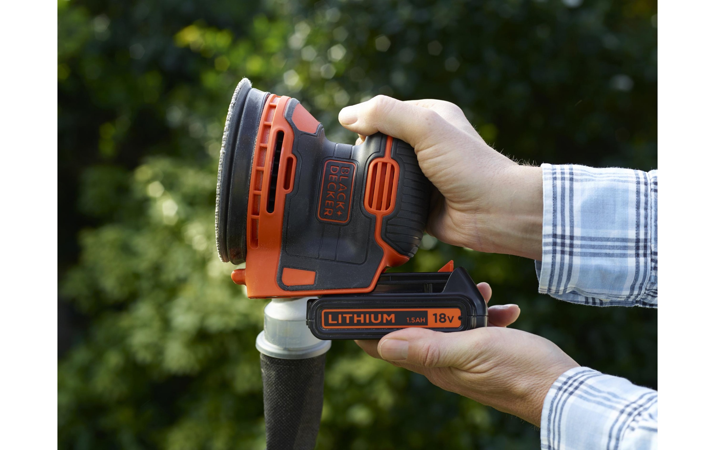 Black + Decker Exzenterschleifer