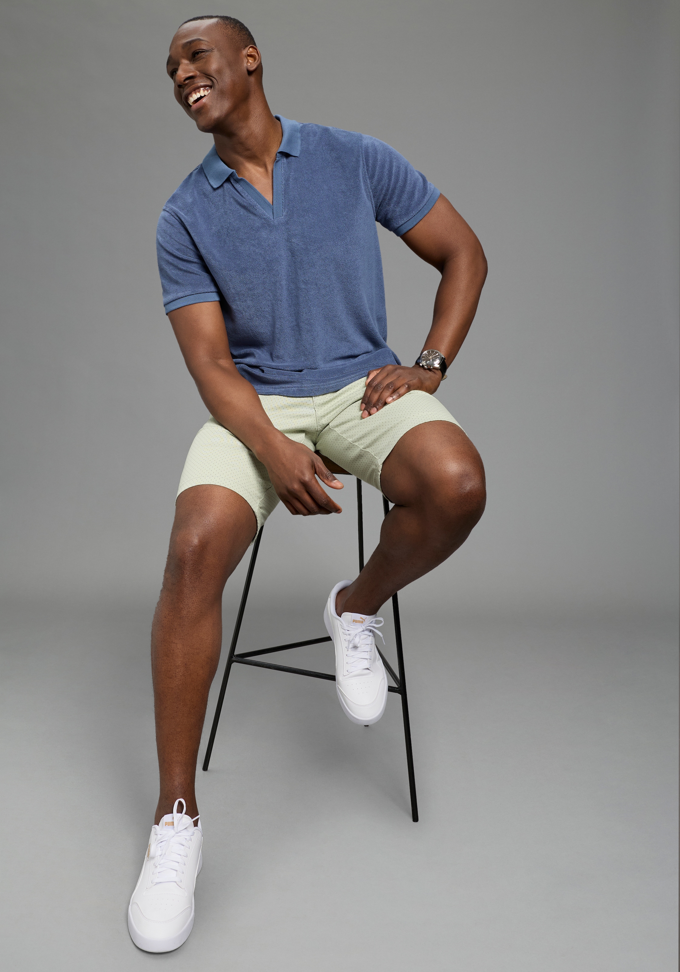 DELMAO Polo »sommerleichter Frottee« Regular Fit, mit V-Ausschnitt und Polokragen, unifarben