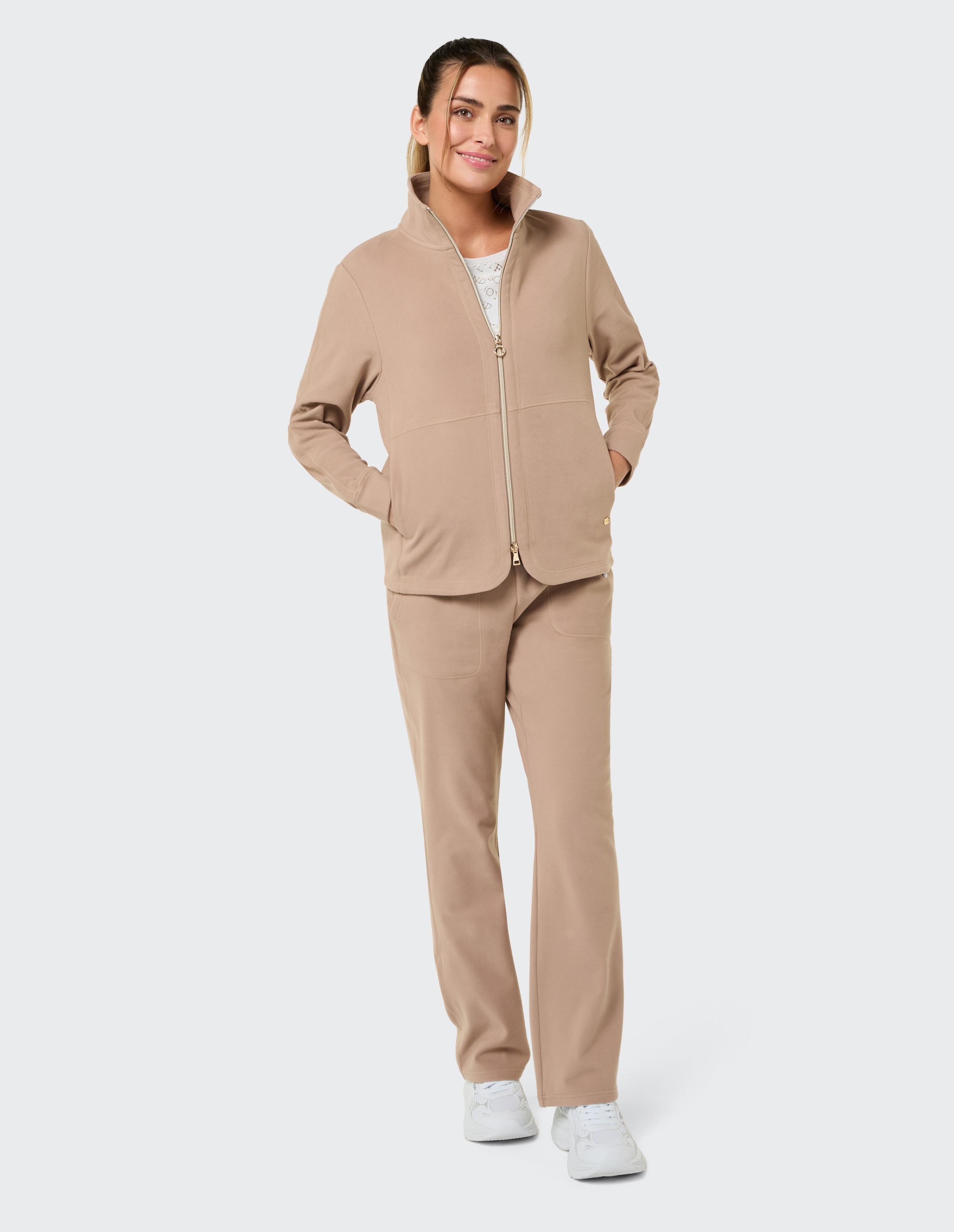 Joy Sportswear Pantalon sweat »D SWEATHOSE ULLA«  für Erwachsene, aus Polyester und Elasthan, normal-weite Passform