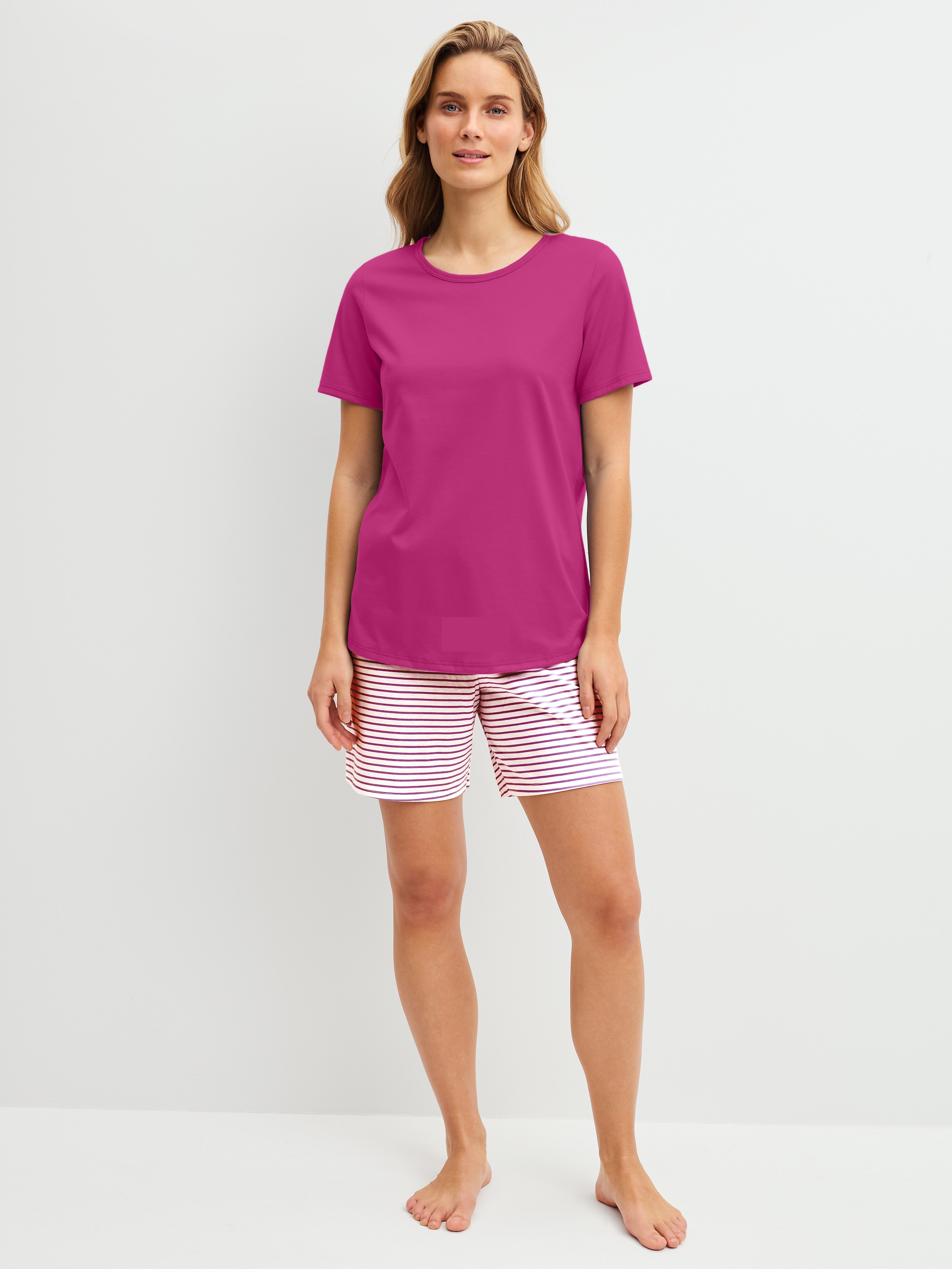 Image of CALIDA Shorty 2 mit Rundhalsausschnitt, Hose mit Streifen