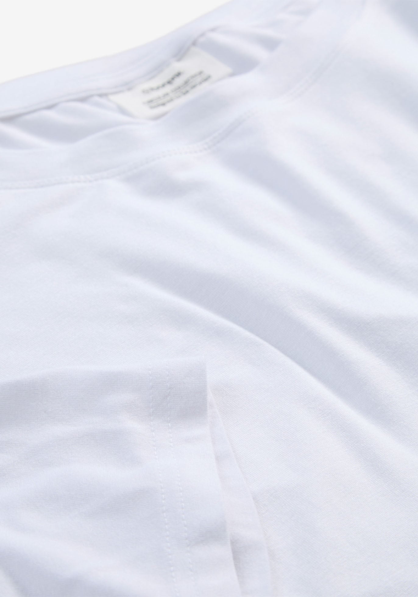 bonprix T-shirt oversize oversize Passform, Halbarm-Design, aus Viskose und Elasthan