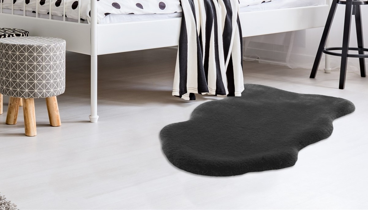 Image of calo-deluxe Fellteppich "Vogesen 200" fellförmig 35 mm Höhe handgetuftet, Kunstfell, Wohnzimmer