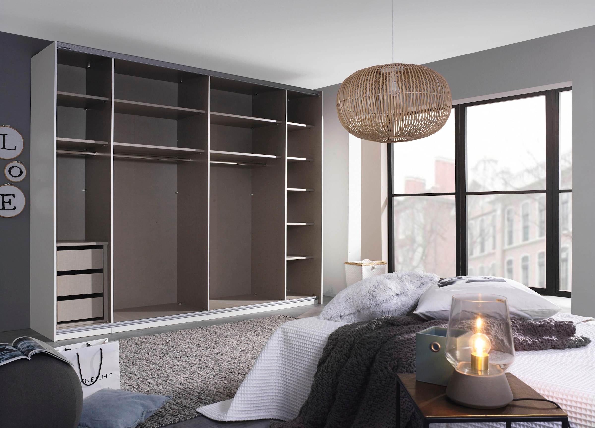 rauch Schwebetürenschrank »Kleiderschrank Schrank Garderobe Schlafzimmerschrank X-TEND« inkl. SOFT-CLOSE-FUNKTION,  inkl. Schubladeneinsatz und vielen Einlegeböden MADE IN GERMANY
