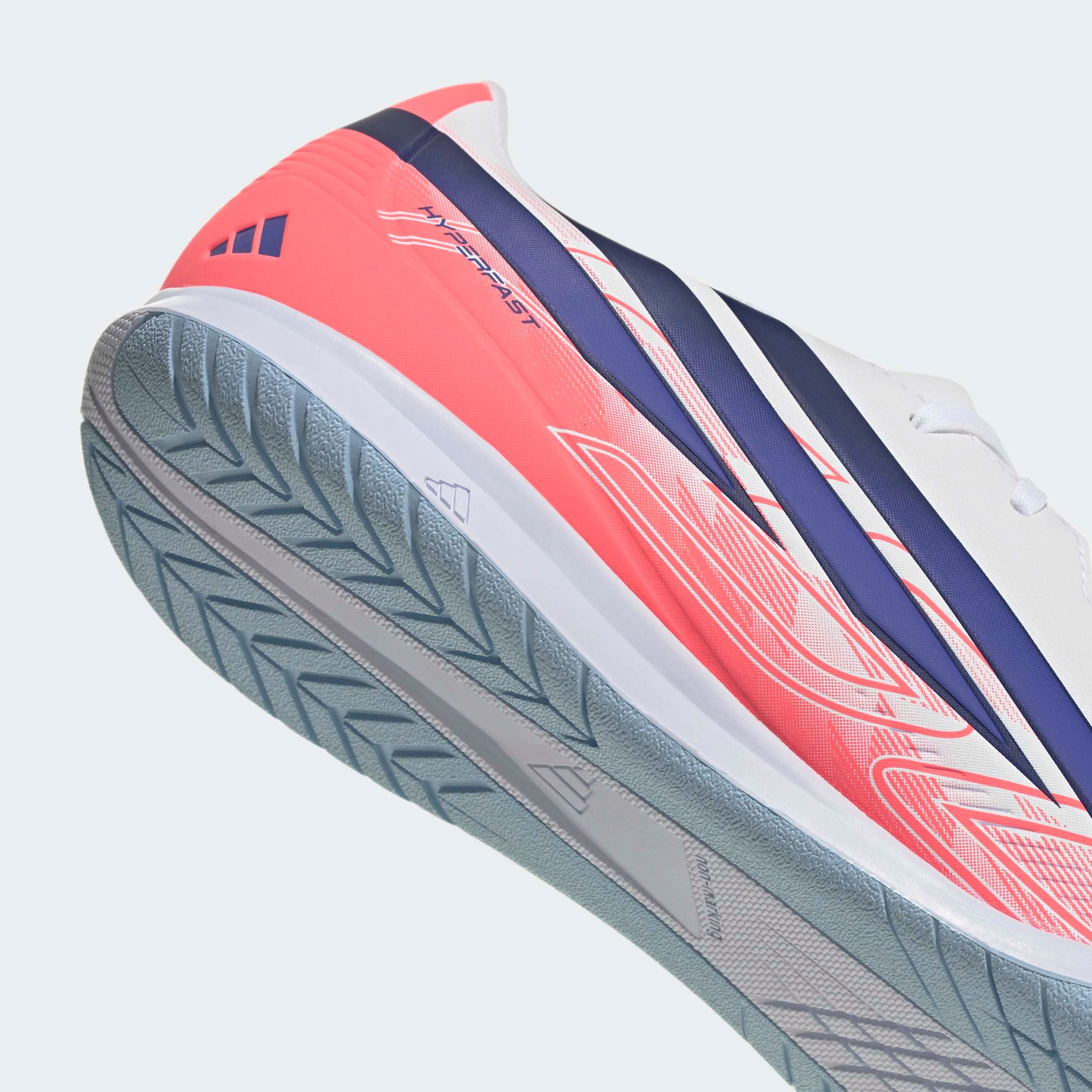 adidas Performance Chaussure de football »F50 HYPERFAST CLUB«  pour sol de salle
