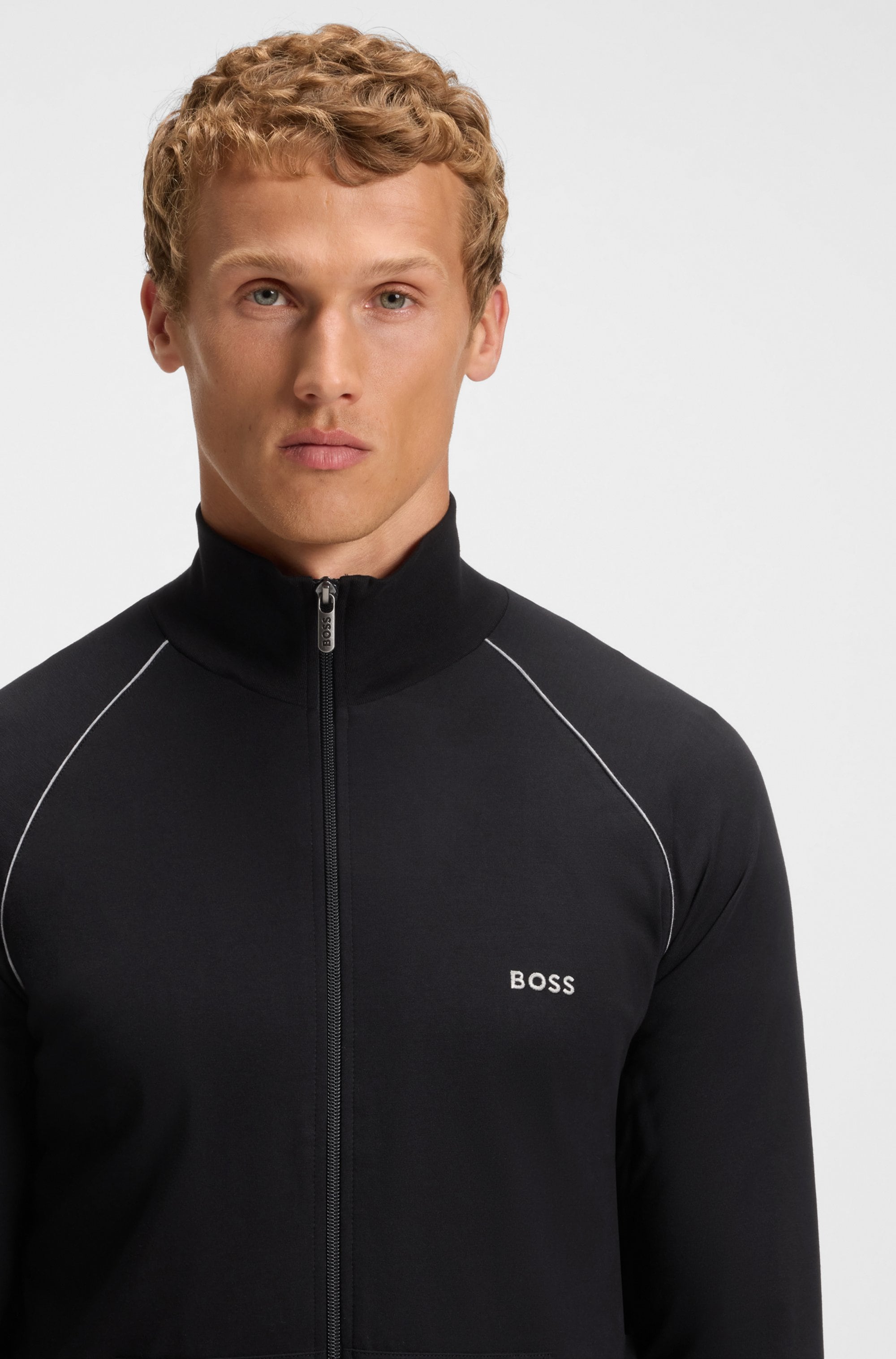 BOSS Sweatjacke »Mix&Match Jacket Z« mit Kontrastnaht am Ärmel