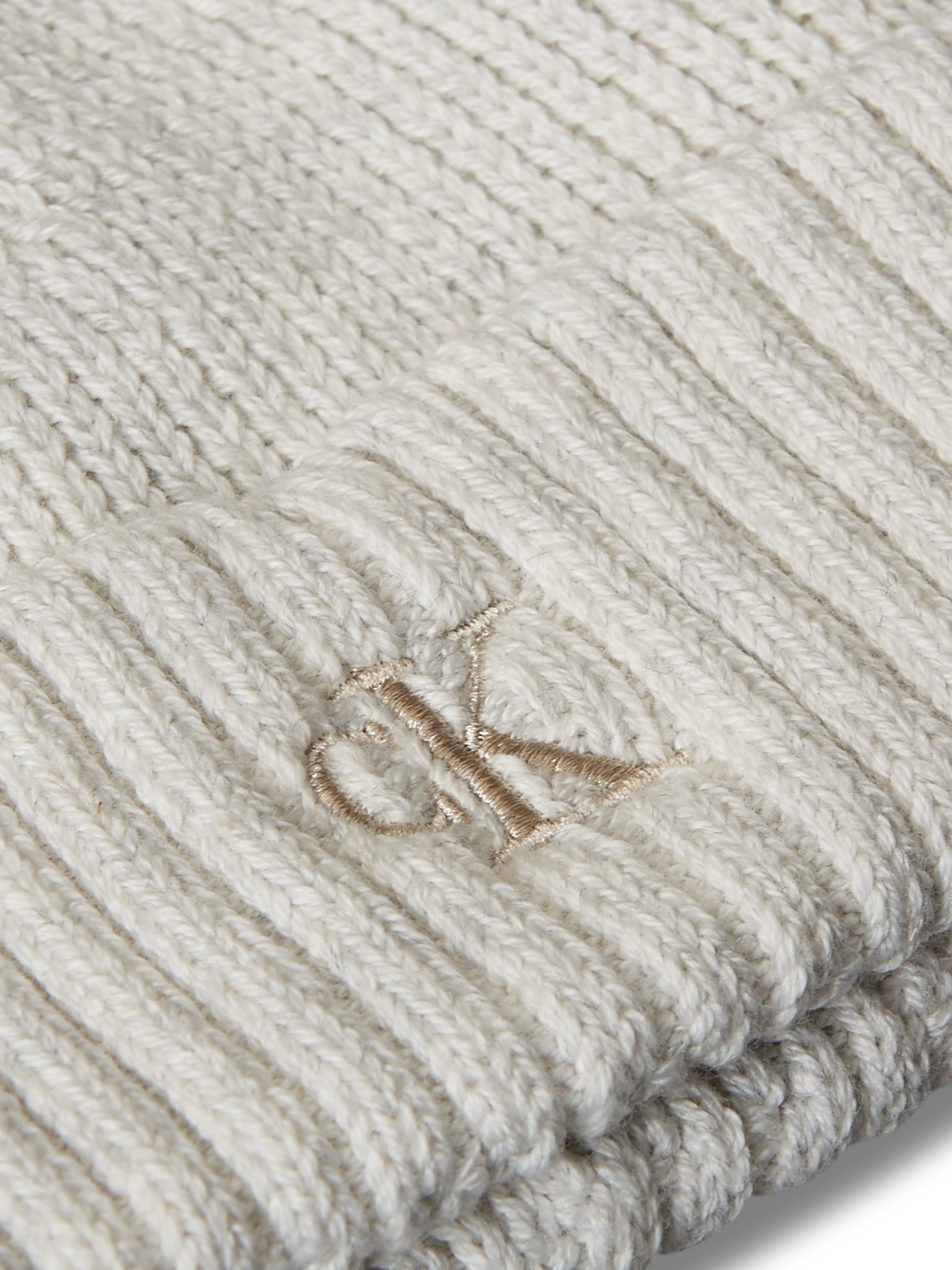 Calvin Klein Jeans Bonnet tricoté »KNITTED SCARF BEANIE GIFTBOX« Coupe régulière pour l'hiver