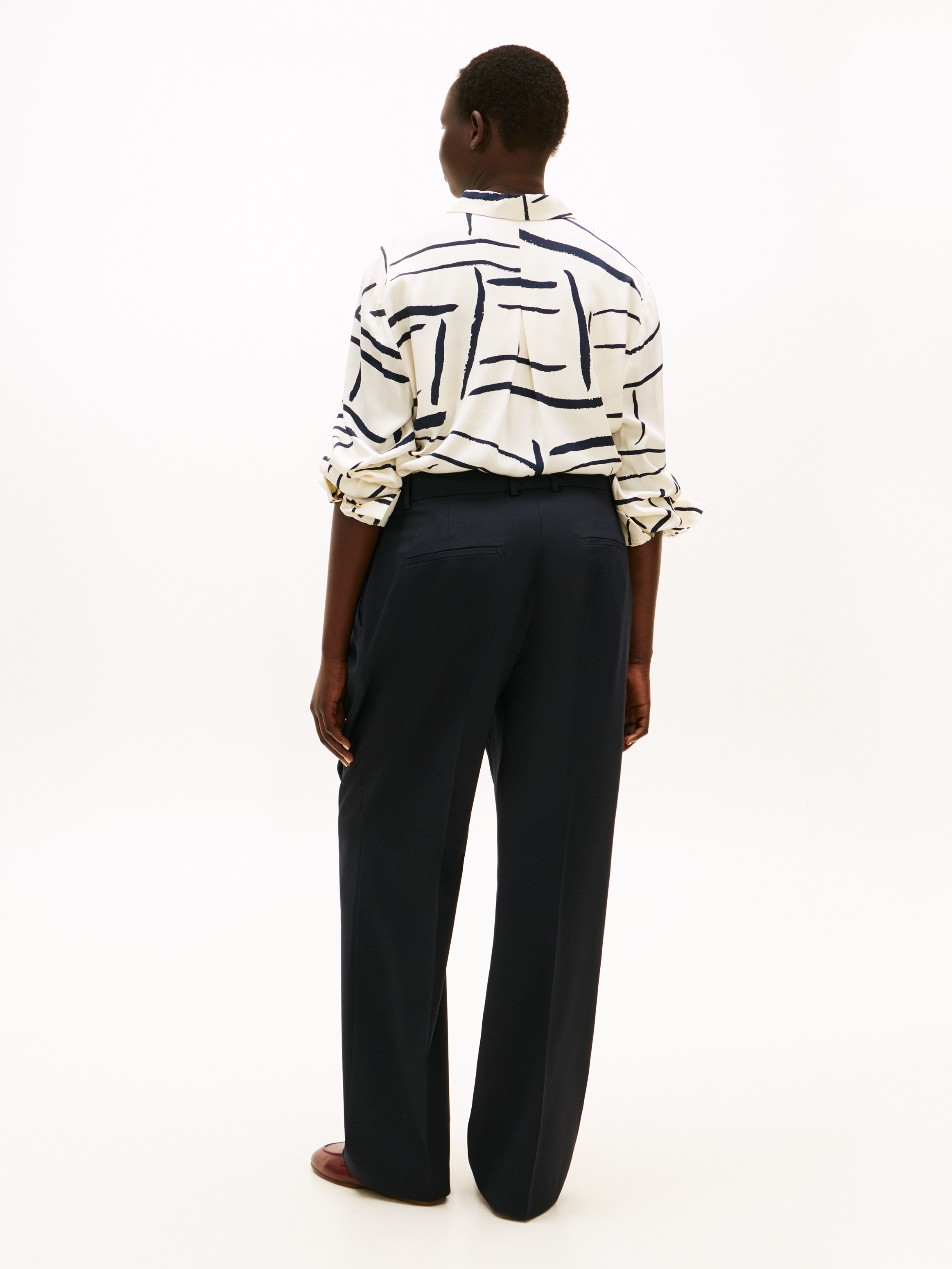 Tommy Hilfiger Curve Pantalon en tissu »CRV TIMELESS WOOL STR PLEAT PANT«  En grandes tailles, avec laine