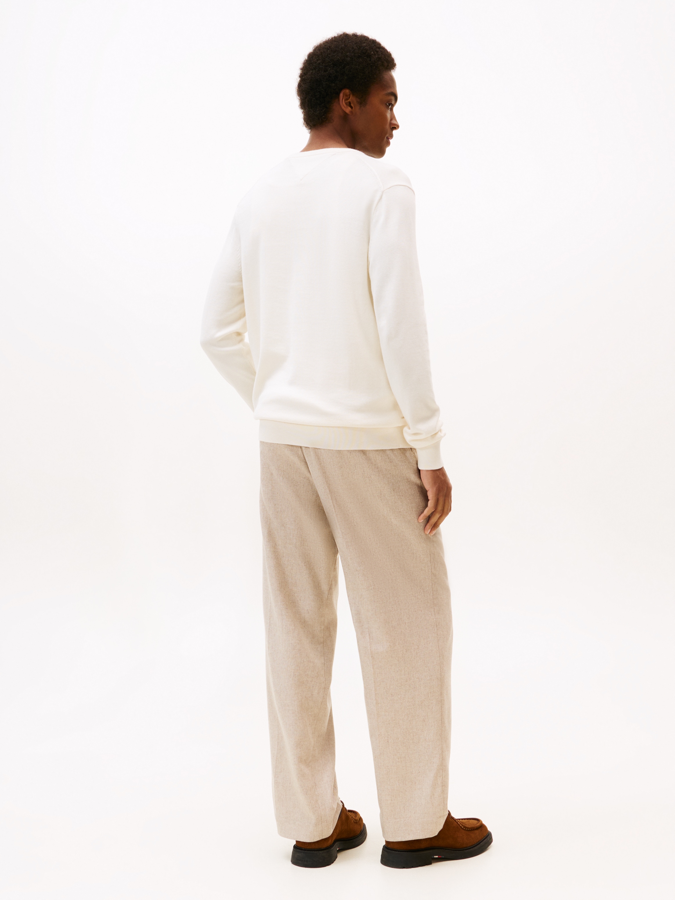 Tommy Hilfiger Pull en tricot »ESSENTIAL COTTON V NECK mit V-Ausschnitt und Stickerei« unifarben, casual, regular fit, Baumwolle, V-Ausschnitt