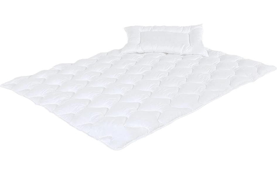Image of Träumeland Bettdecke + Kopfkissen "Set Märchenweich 100 x 135 cm + 40 x 60 cm"