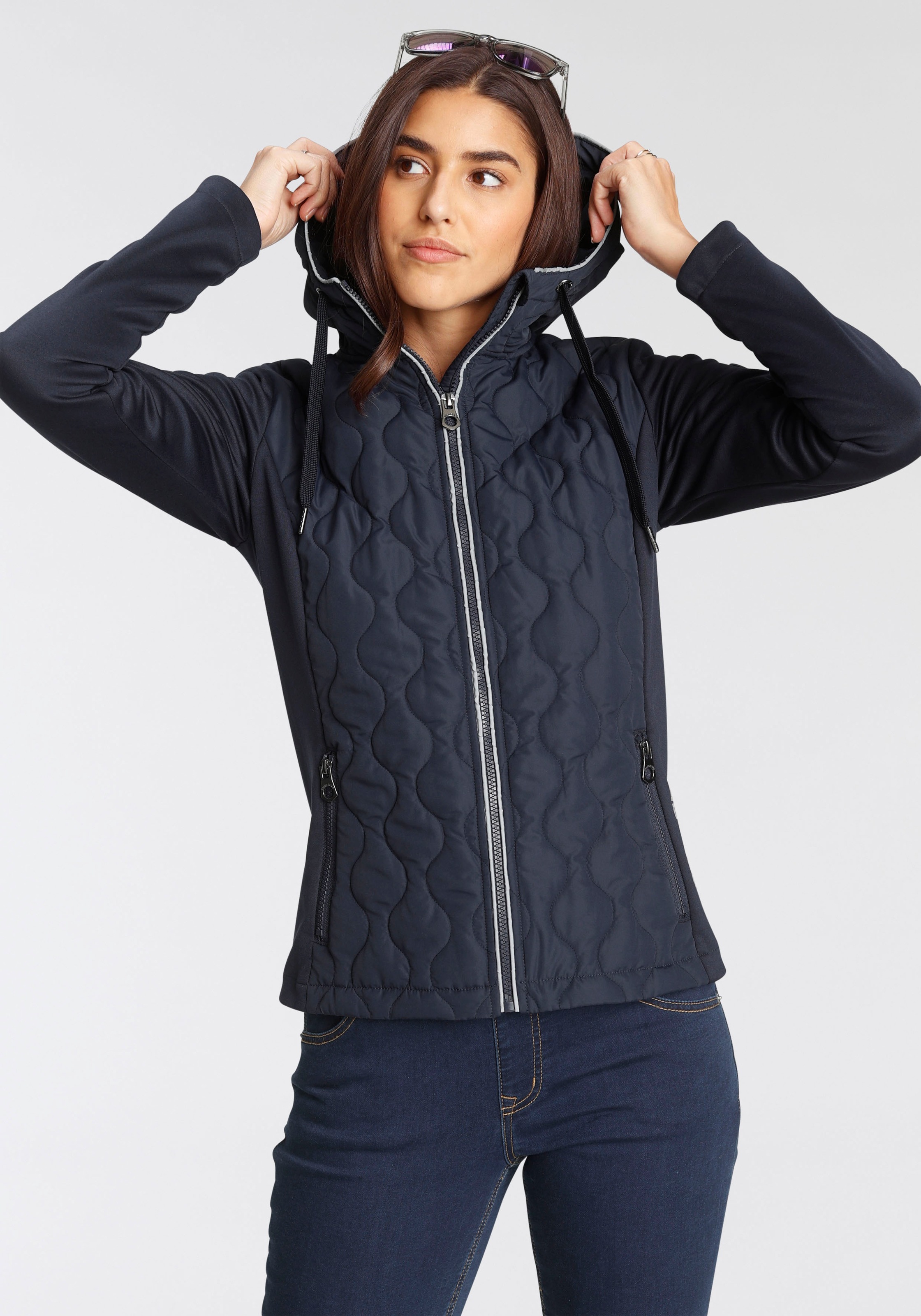 Image of KangaROOS Kurzjacke, mit neuem Stepp-Design im trendigen 2-in-1 Look bei Ackermann Versand Schweiz