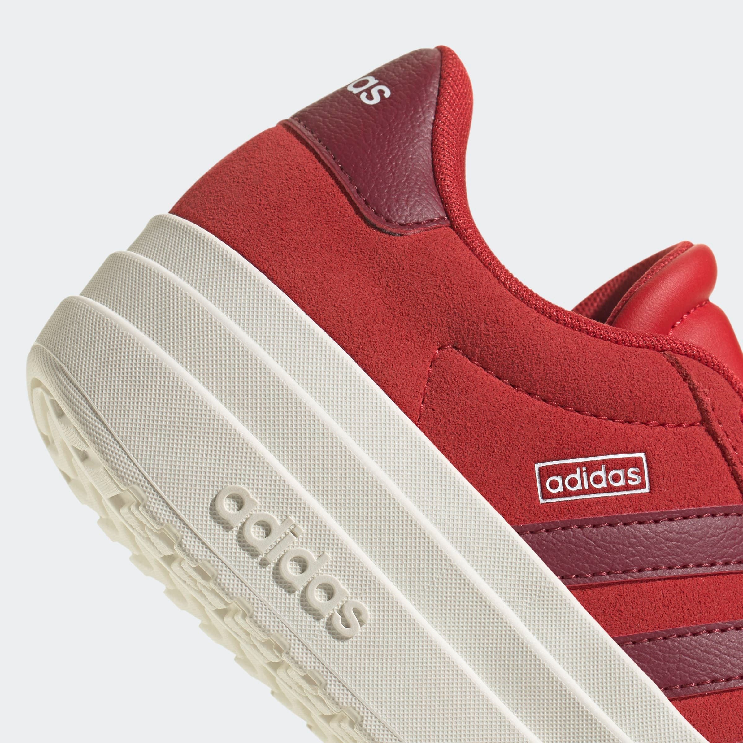 adidas Sportswear Plateausneaker »VL COURT BOLD LIFESTYLE KIDS«, Design auf den Spuren des adidas Gazelle Bold