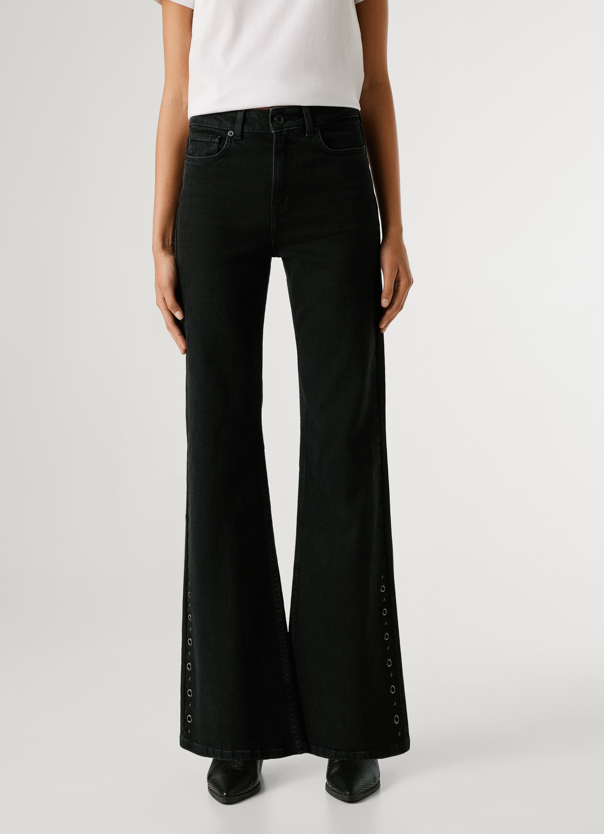 Image of Pepe Jeans High-waist-Jeans "WILLA BLK" Flare Leg, mit dekorativen Nieten