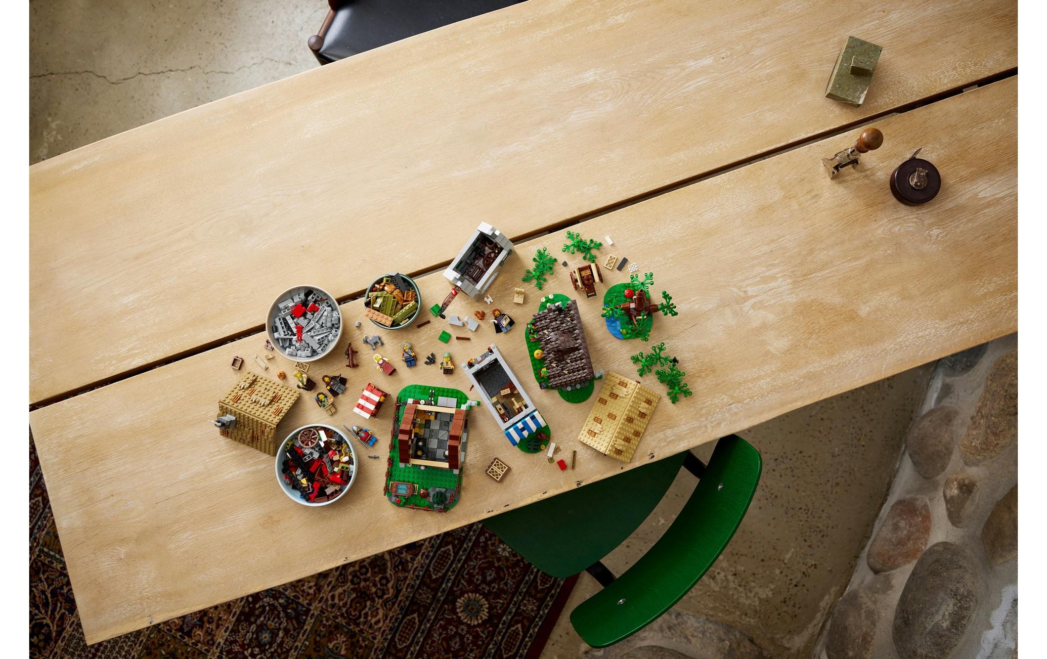 LEGO® Spielbausteine »Icons Mittelalterlicher Stadtplatz 10332«, (3304 St.)