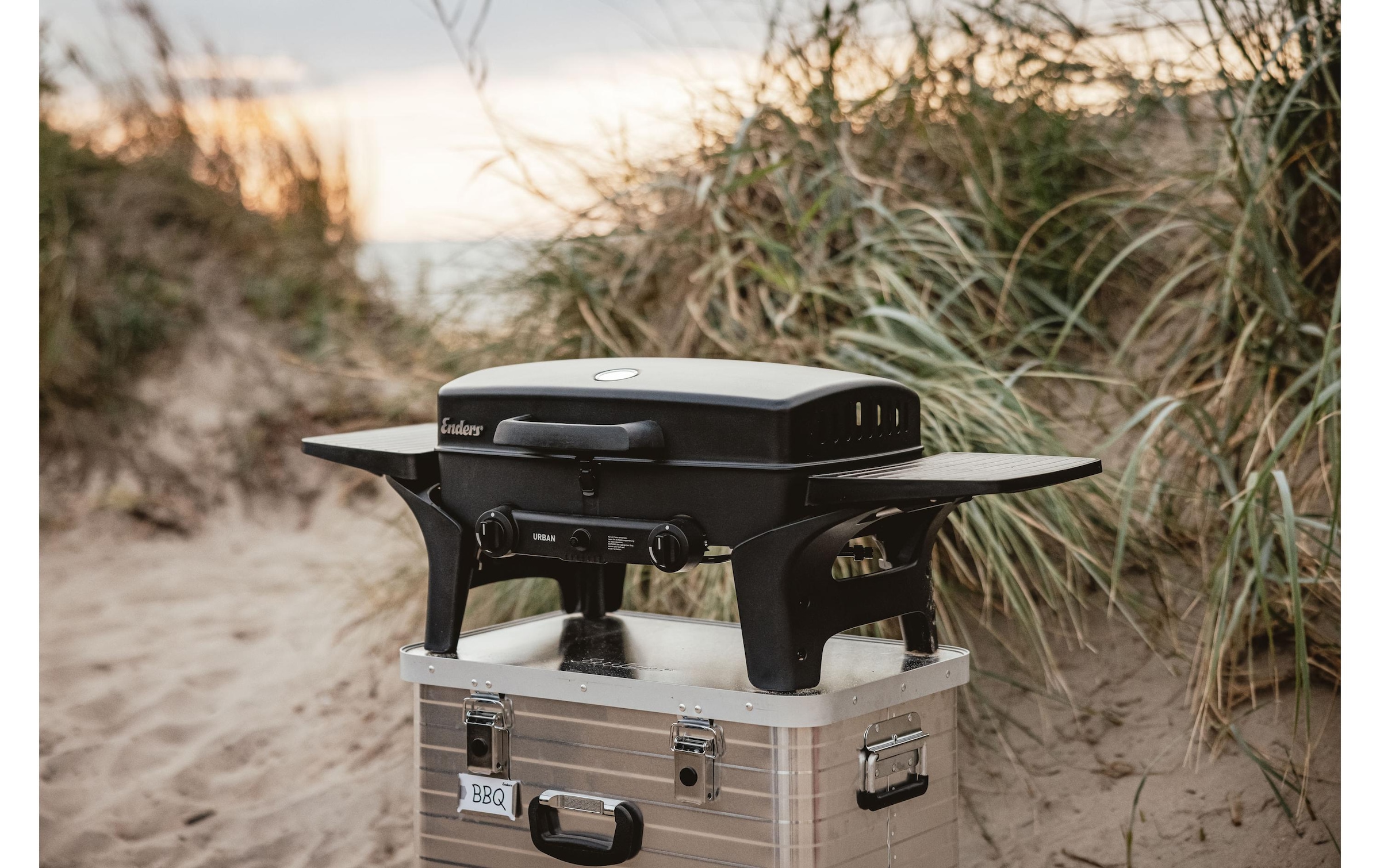 Enders® Gasgrill »Urban« Mobiler Gasgrill mit 2-Brenner für Grillen, Kochen und Backen