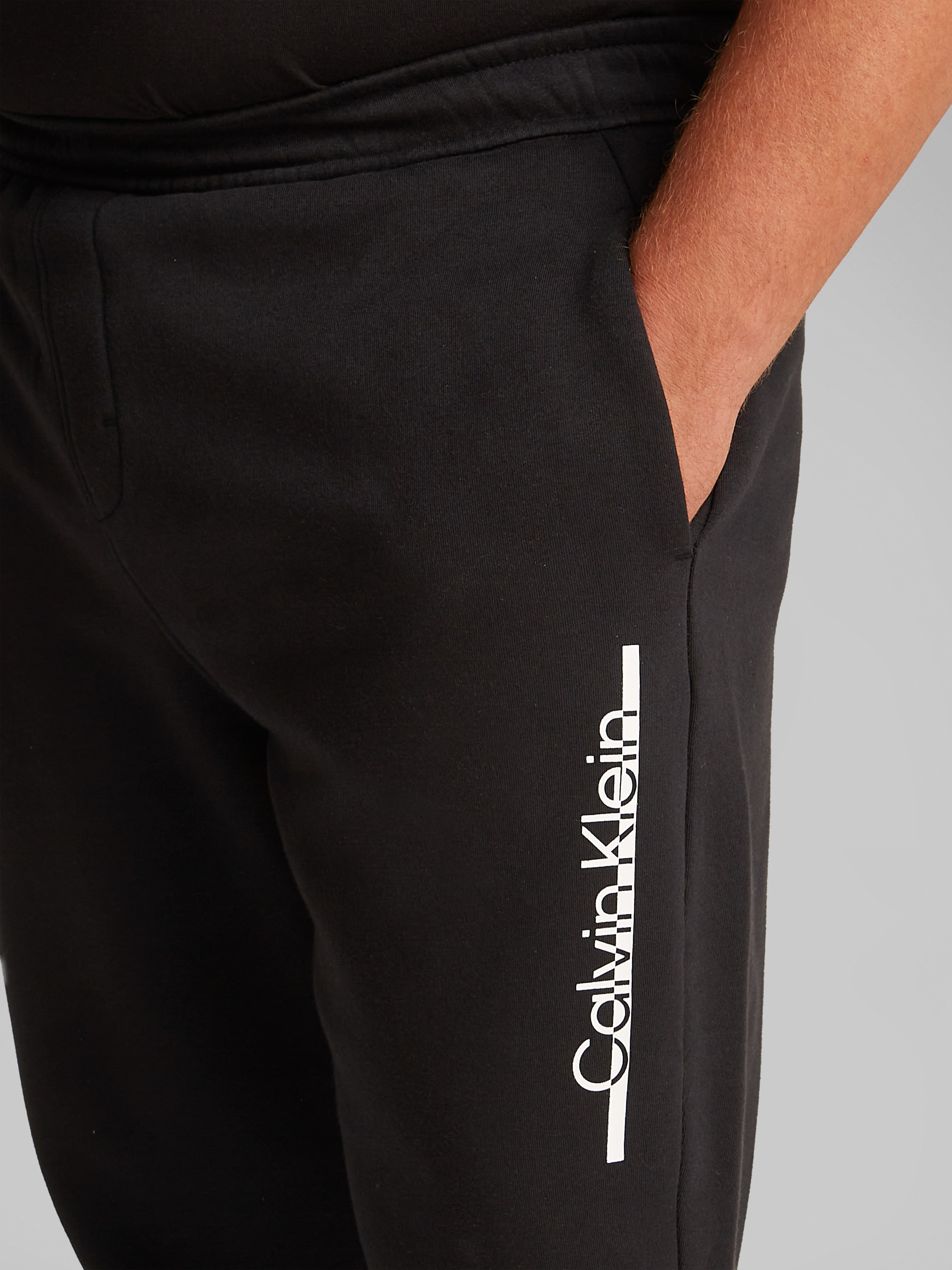 Calvin Klein Big&Tall Jogginghose »BT_SPLIT LINE LOGO JOGGER«, in Grossen Grössen mit Logoprint