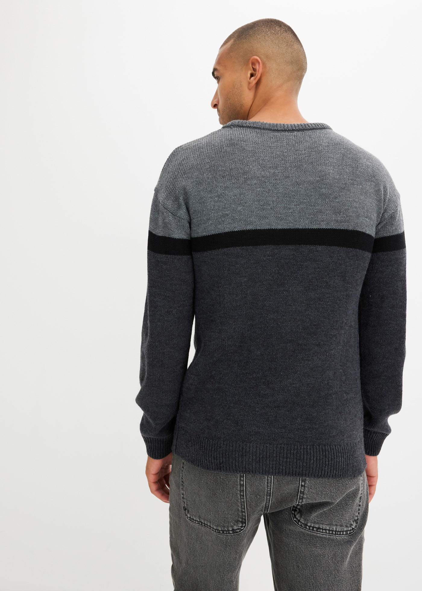 bonprix Pull en tricot aus Polyacryl, mit Rundhalsausschnitt, Regular Fit