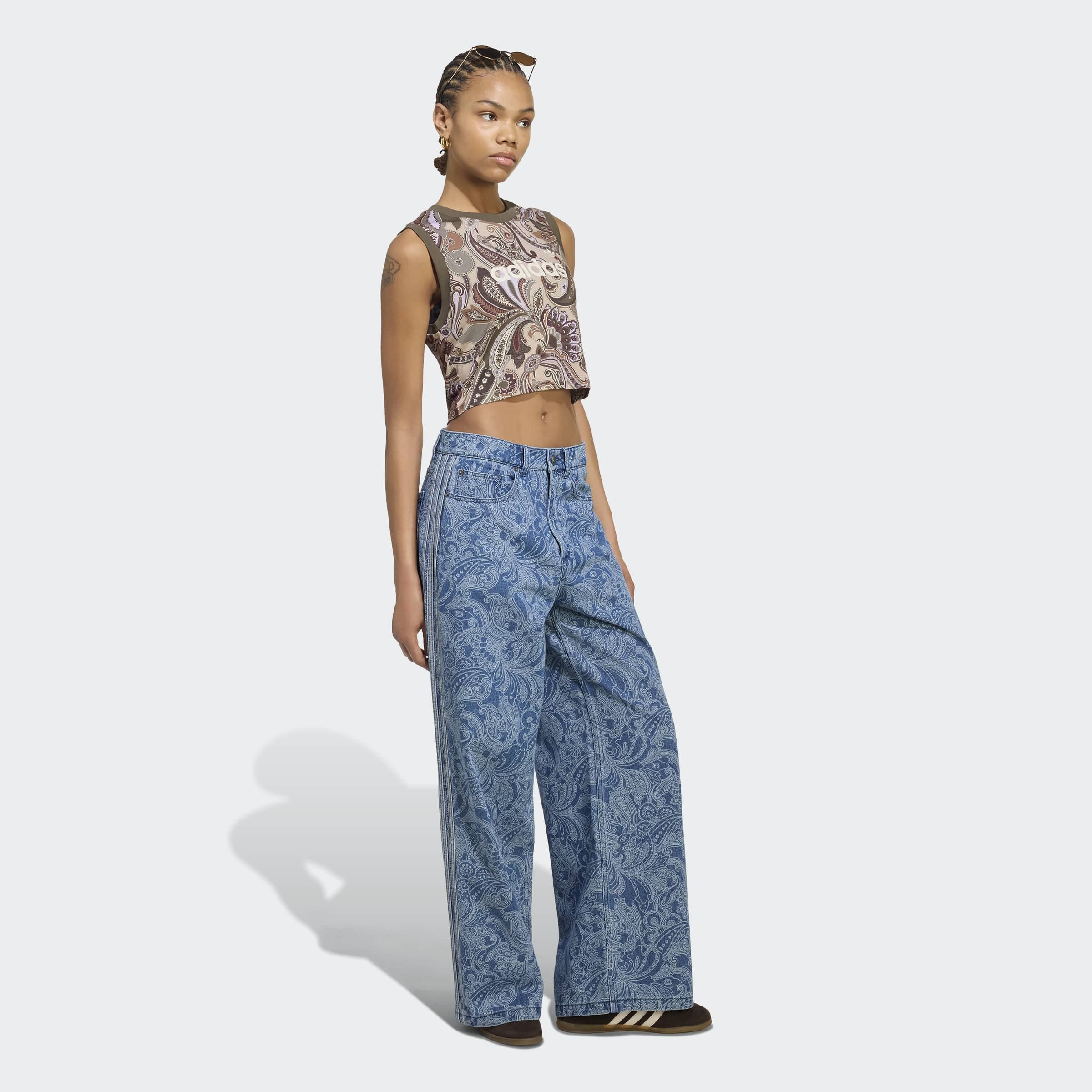 adidas Originals Pantalon de sport »ADIDAS LIBERTY LONDON FIREBIRD MID RISE, GERADES BEIN«  partie d'une collaboration exclusive avec Liberty London, en coton
