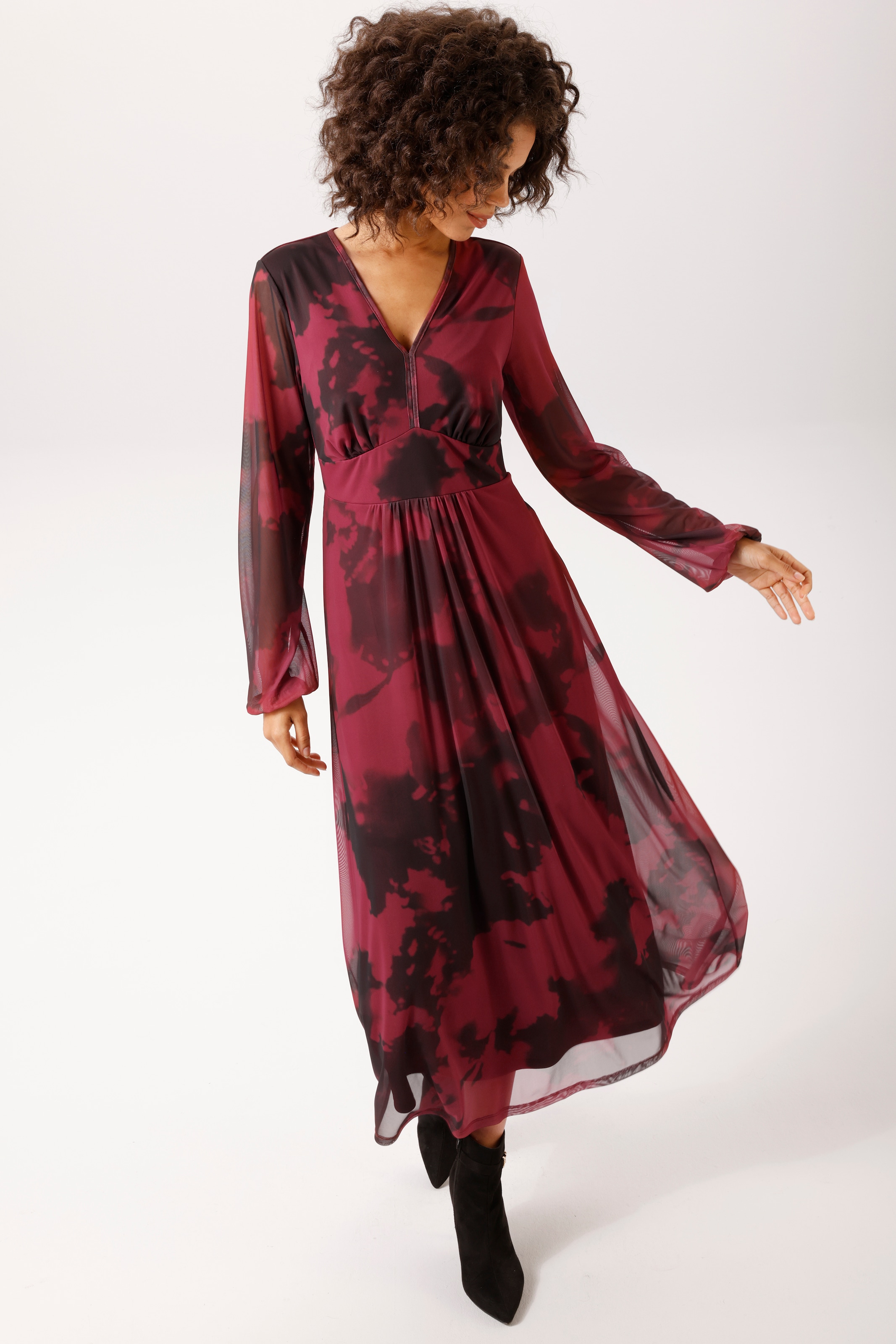 Aniston CASUAL Maxikleid mit grossflächigen, grafischen Batik-Druck - NEUE KOLLEKTION