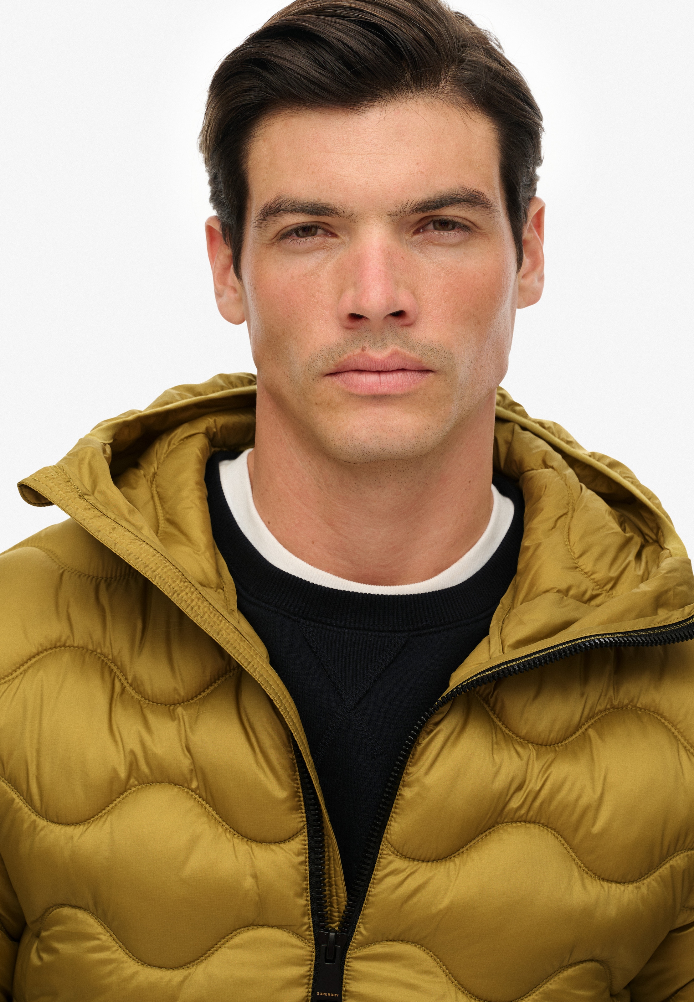 Superdry Veste matelassée »HOODED QUILTED WAVE PADDED JKT« mit Kapuze