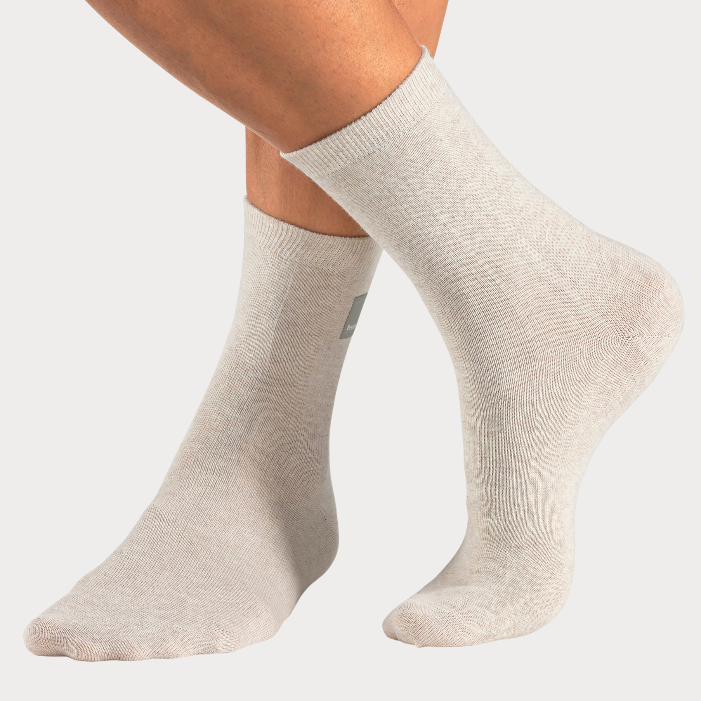 Bench. Basicsocken, (Packung, 4 Paar), mit Weblabel