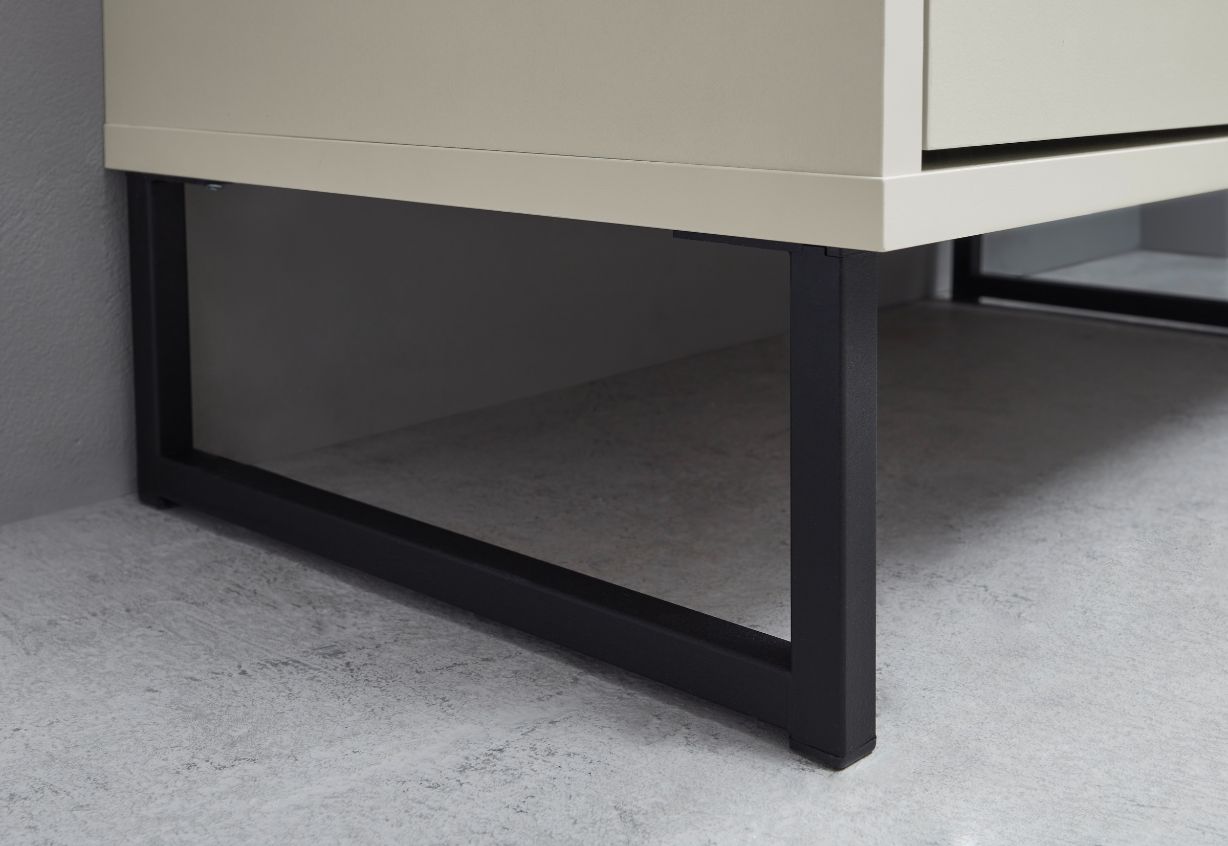BASIC by Balculina Armoire sous lavabo »Linea« 1 cuis tlg. Largeur 60cm, pieds profilés en U, extension sous plan