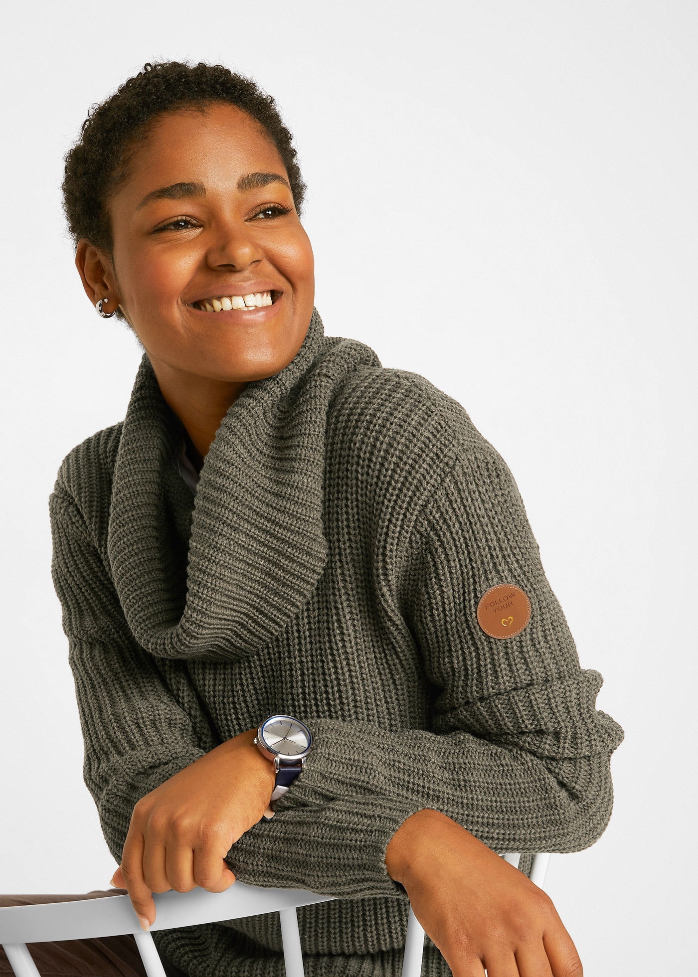 bonprix Pull en tricot aus Polyester und Polyacryl, weiter Rollkragen, für den Alltag