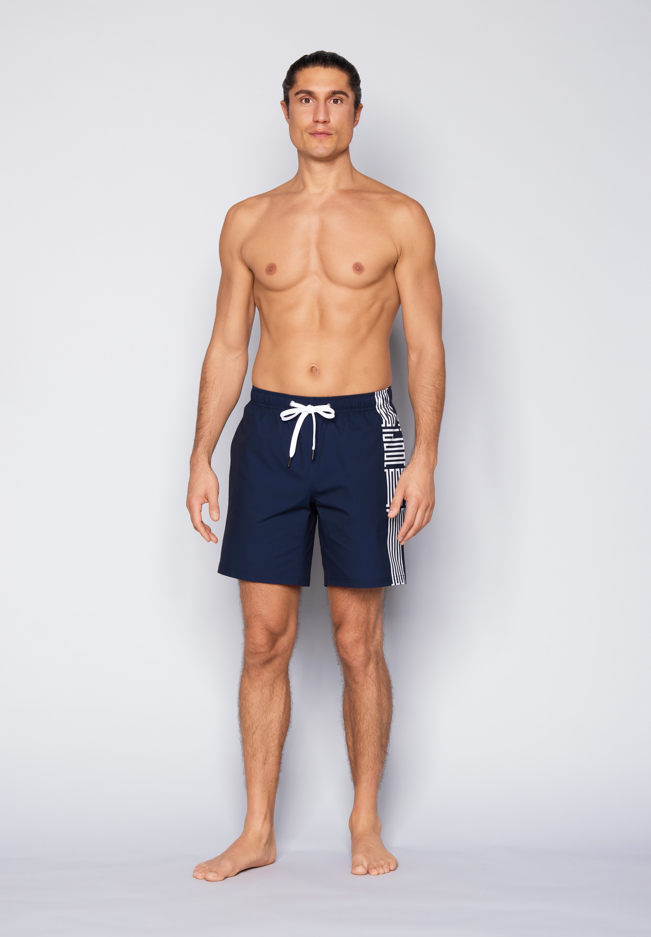 JOOP! Badeshorts »Deco Logo Placement« mit seitlichen Taschen und grossem Wording